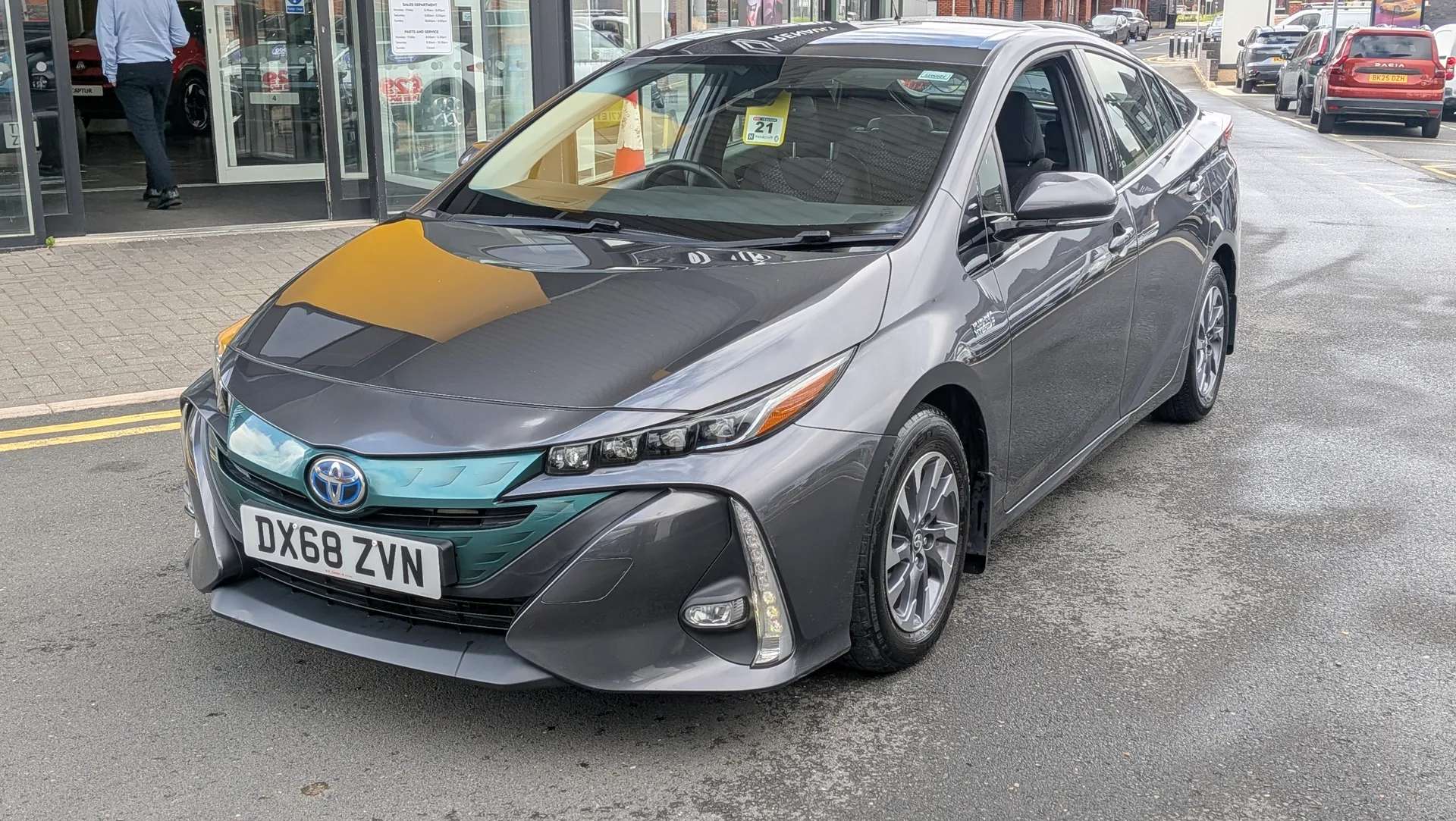 A 2018 TOYOTA PRIUS 1.8 VVTi Plug-in Business Edition Plus 5dr CVT A 2018 TOYOTA PRIUS 1.8 VVTi Plug-in Business Edition Plus 5dr CVT