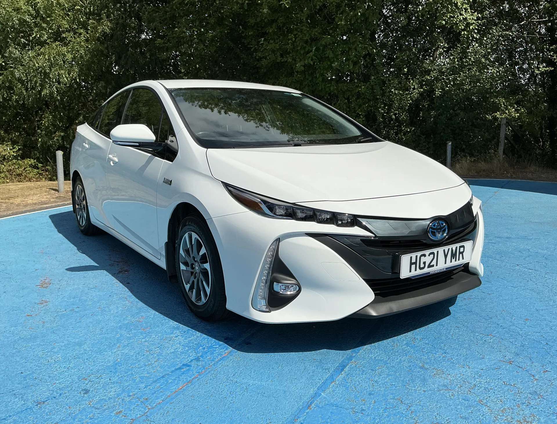 A 2021 TOYOTA PRIUS 1.8 VVTi Business Edition Plus 5dr CVT A 2021 TOYOTA PRIUS 1.8 VVTi Business Edition Plus 5dr CVT
