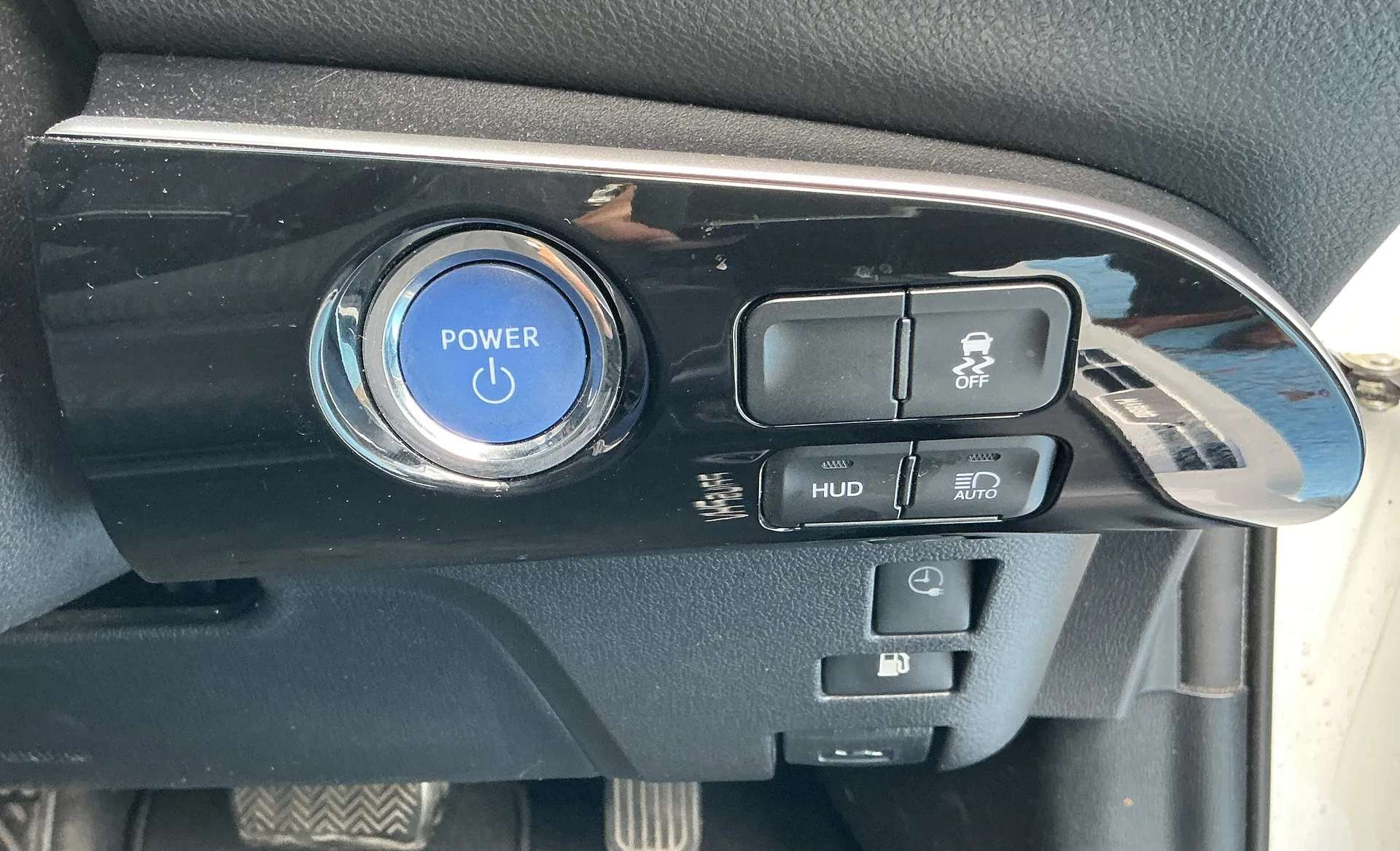 2021 TOYOTA PRIUS 2021 TOYOTA PRIUS