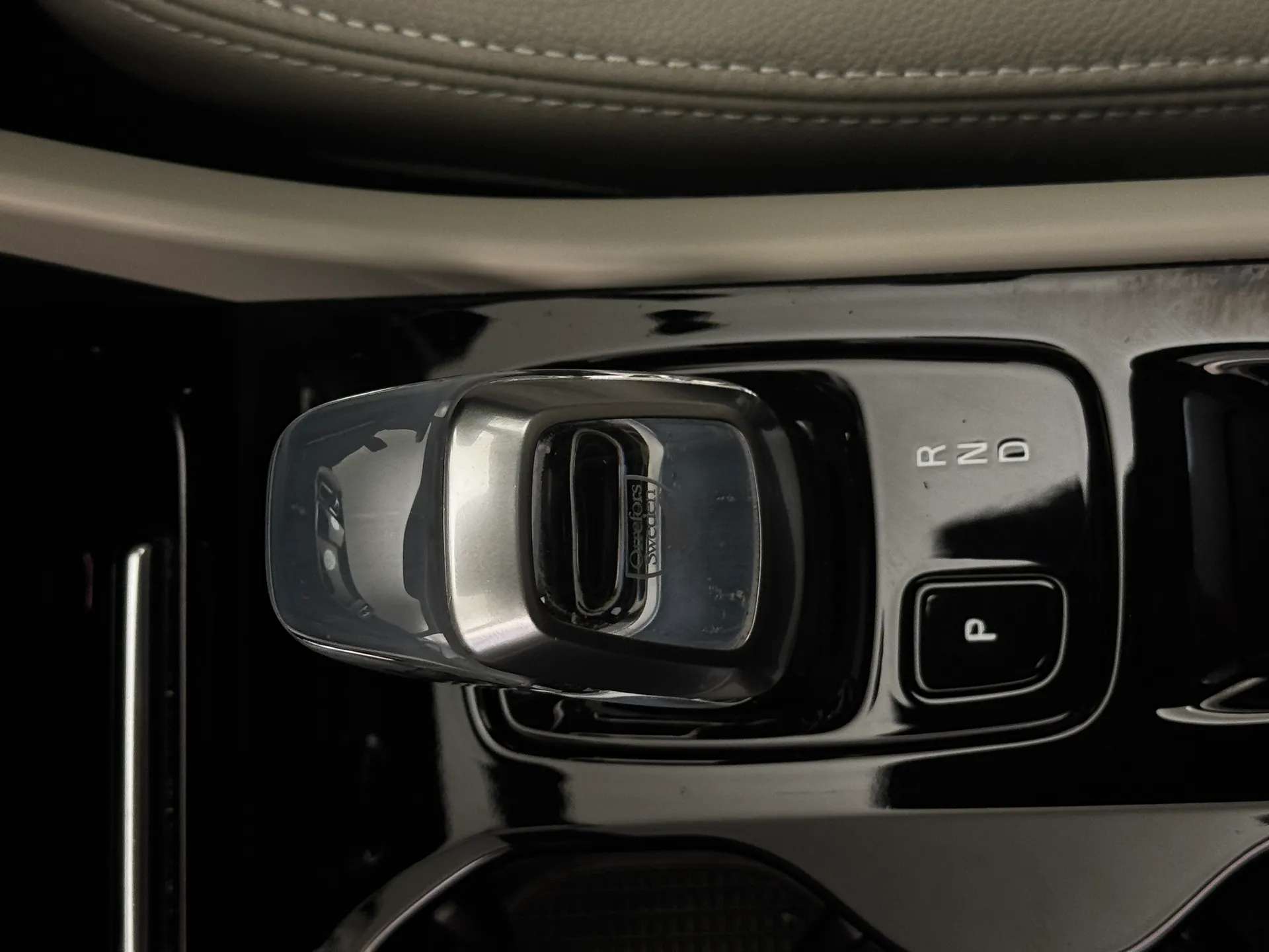 2020 VOLVO XC40 2020 VOLVO XC40