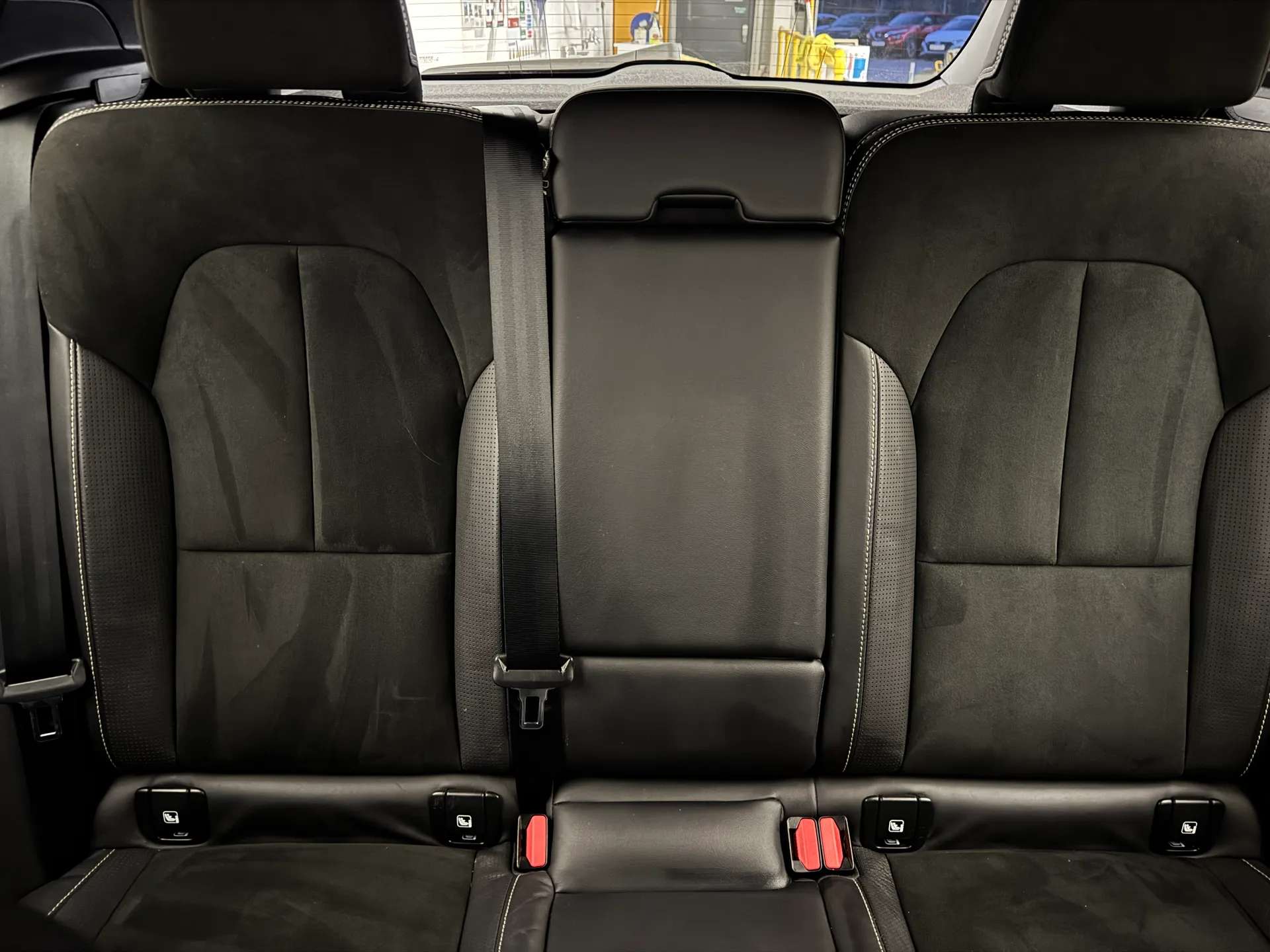 2020 VOLVO XC40 2020 VOLVO XC40