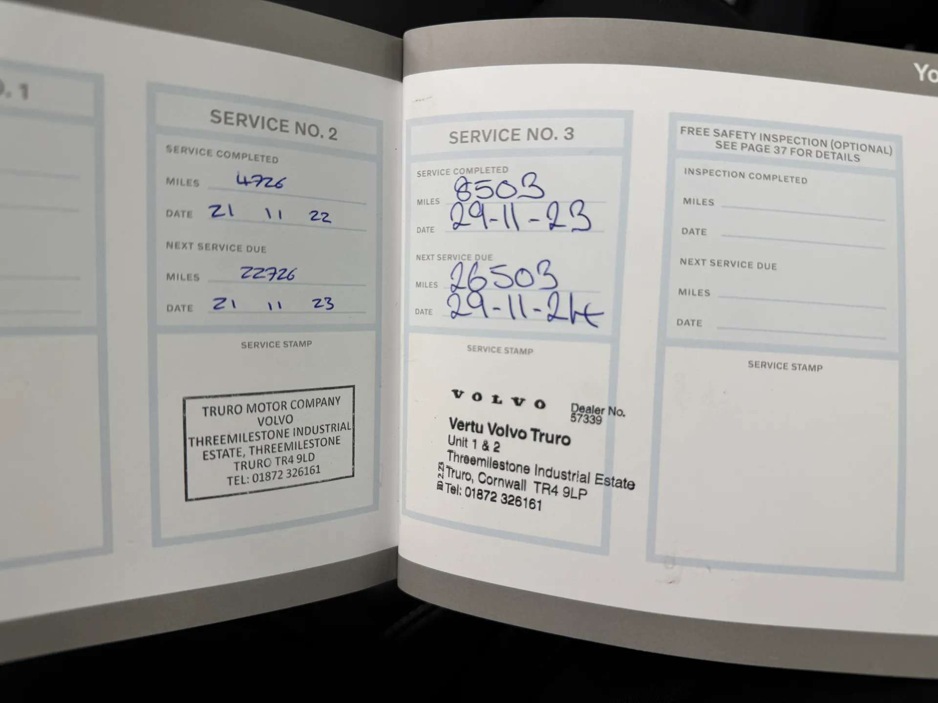 2020 VOLVO XC40 2020 VOLVO XC40