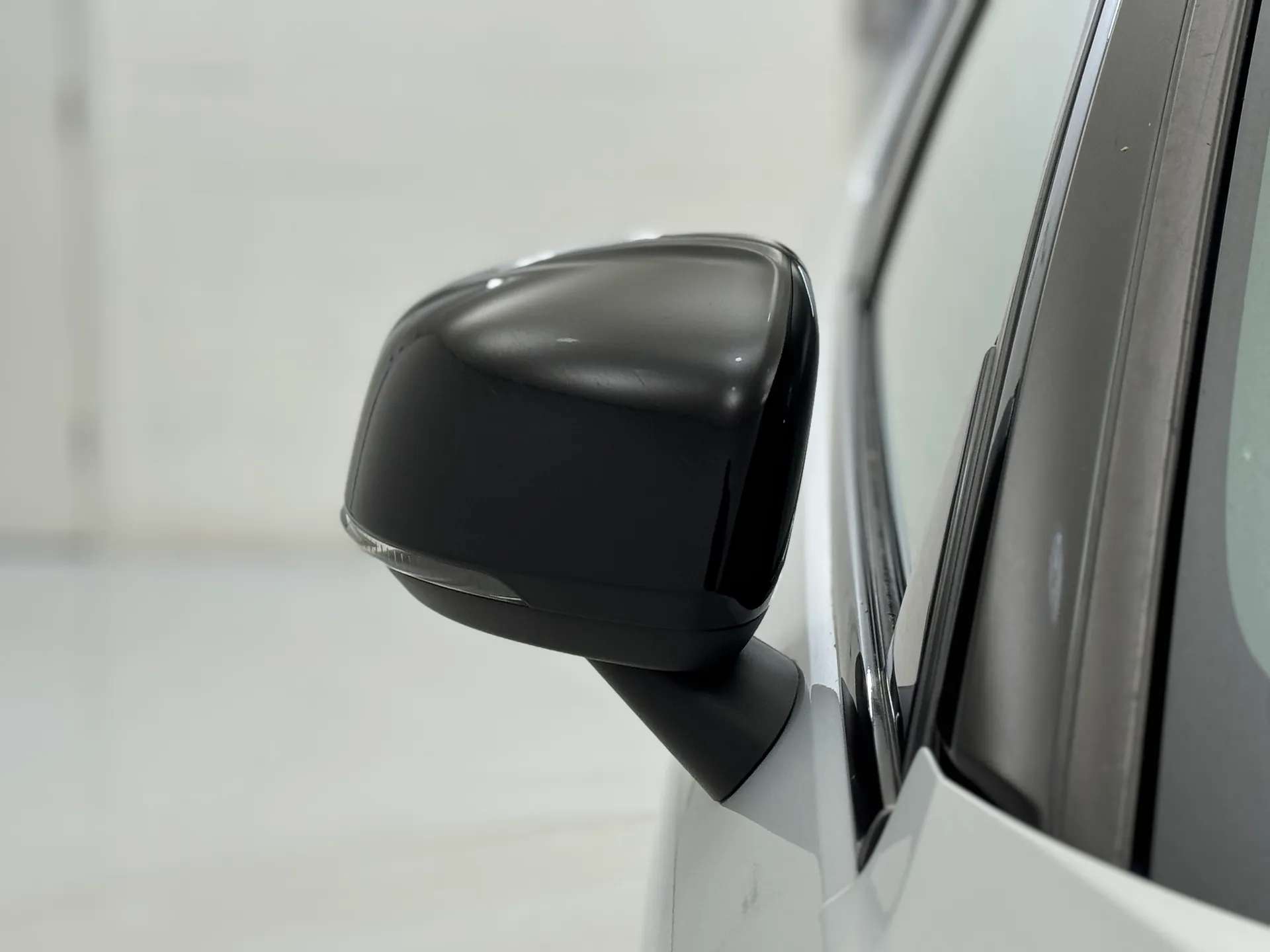 2020 VOLVO XC40 2020 VOLVO XC40