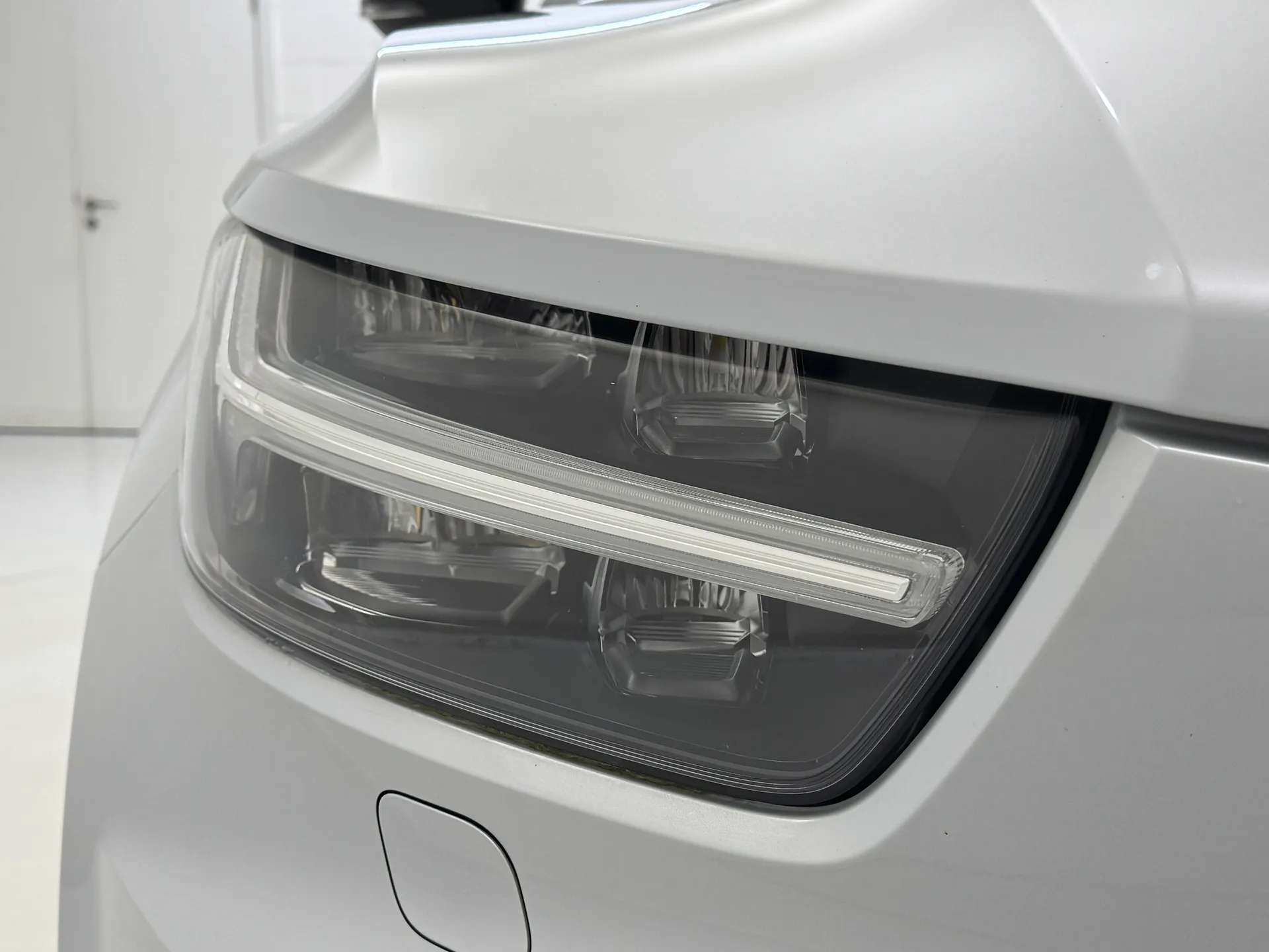 2020 VOLVO XC40 2020 VOLVO XC40