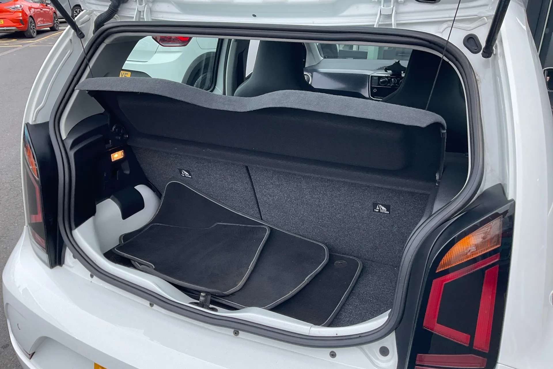 2020 VOLKSWAGEN UP 2020 VOLKSWAGEN UP