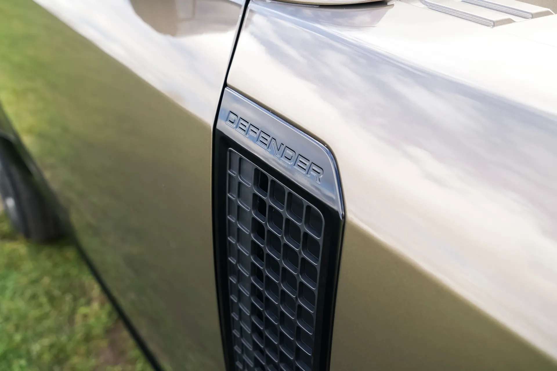 2025 LAND ROVER DEFENDER 2025 LAND ROVER DEFENDER