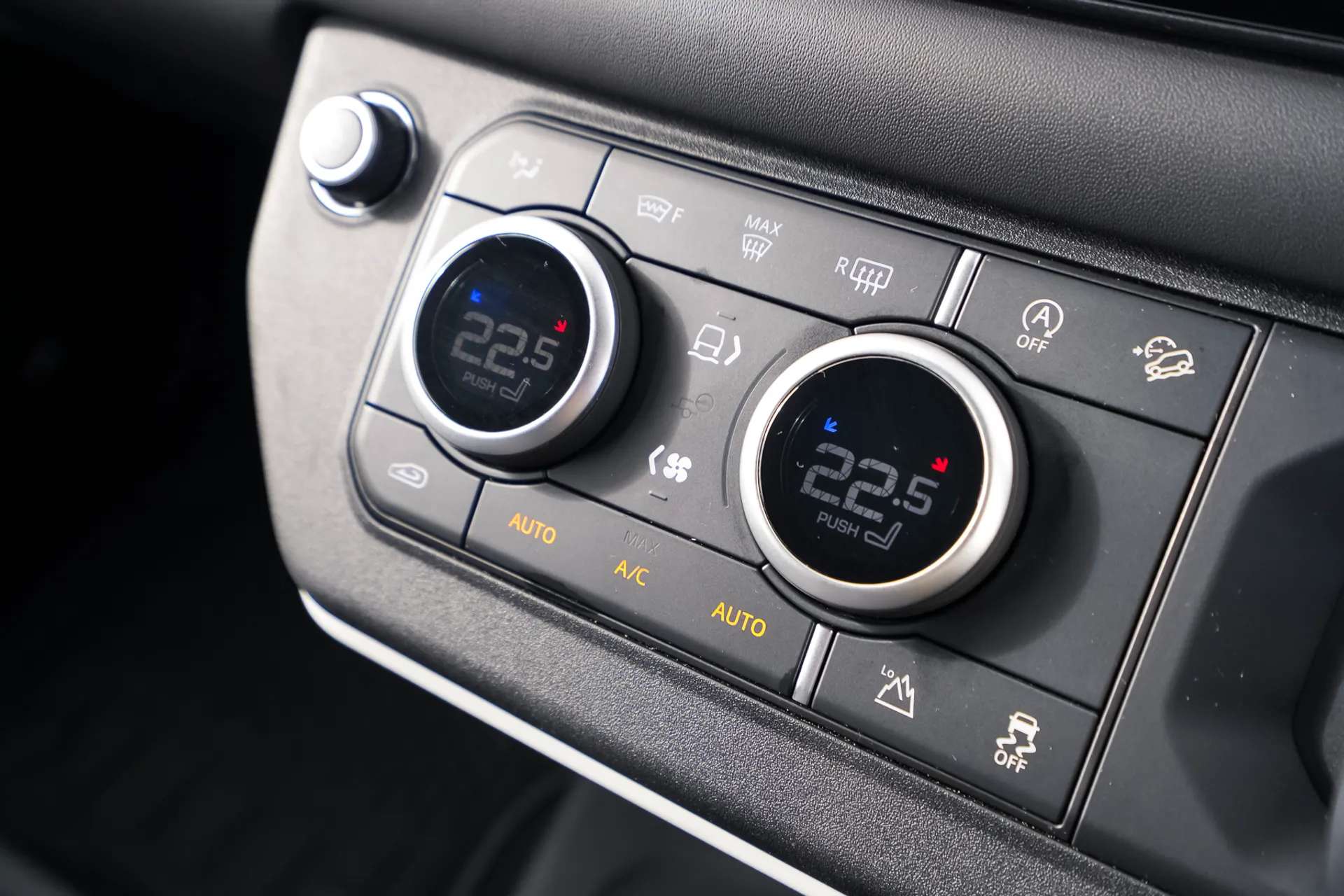 2025 LAND ROVER DEFENDER 2025 LAND ROVER DEFENDER