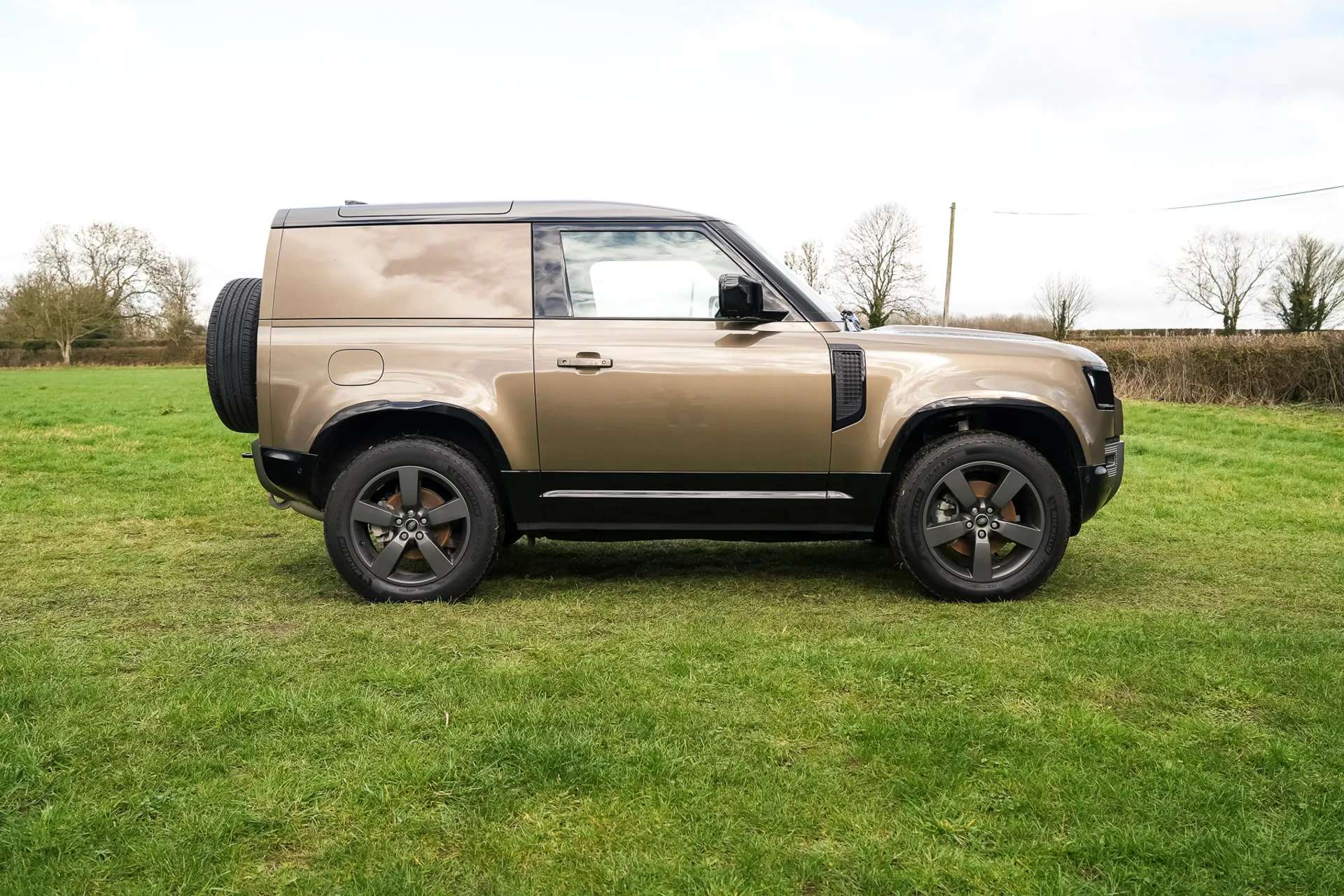 2025 LAND ROVER DEFENDER 2025 LAND ROVER DEFENDER