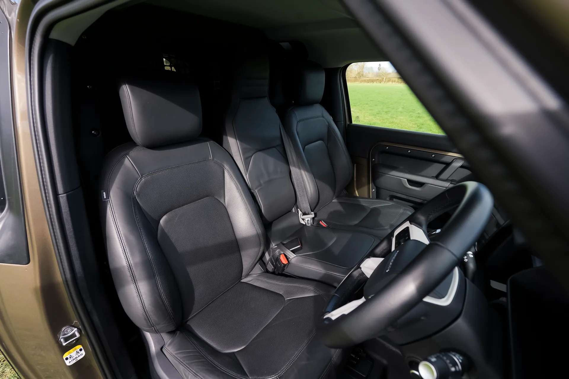 2025 LAND ROVER DEFENDER 2025 LAND ROVER DEFENDER