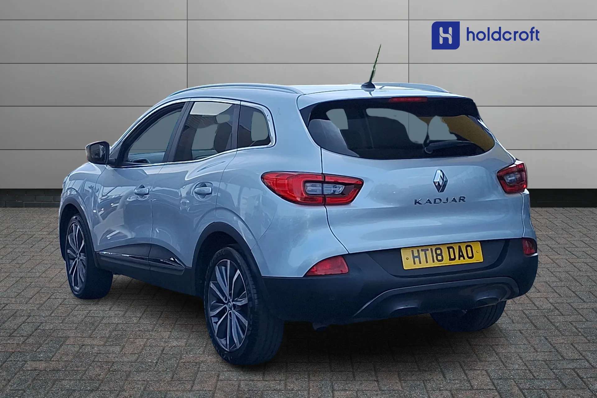 A 2018 RENAULT KADJAR 1.2 TCE Signature Nav 5dr A 2018 RENAULT KADJAR 1.2 TCE Signature Nav 5dr