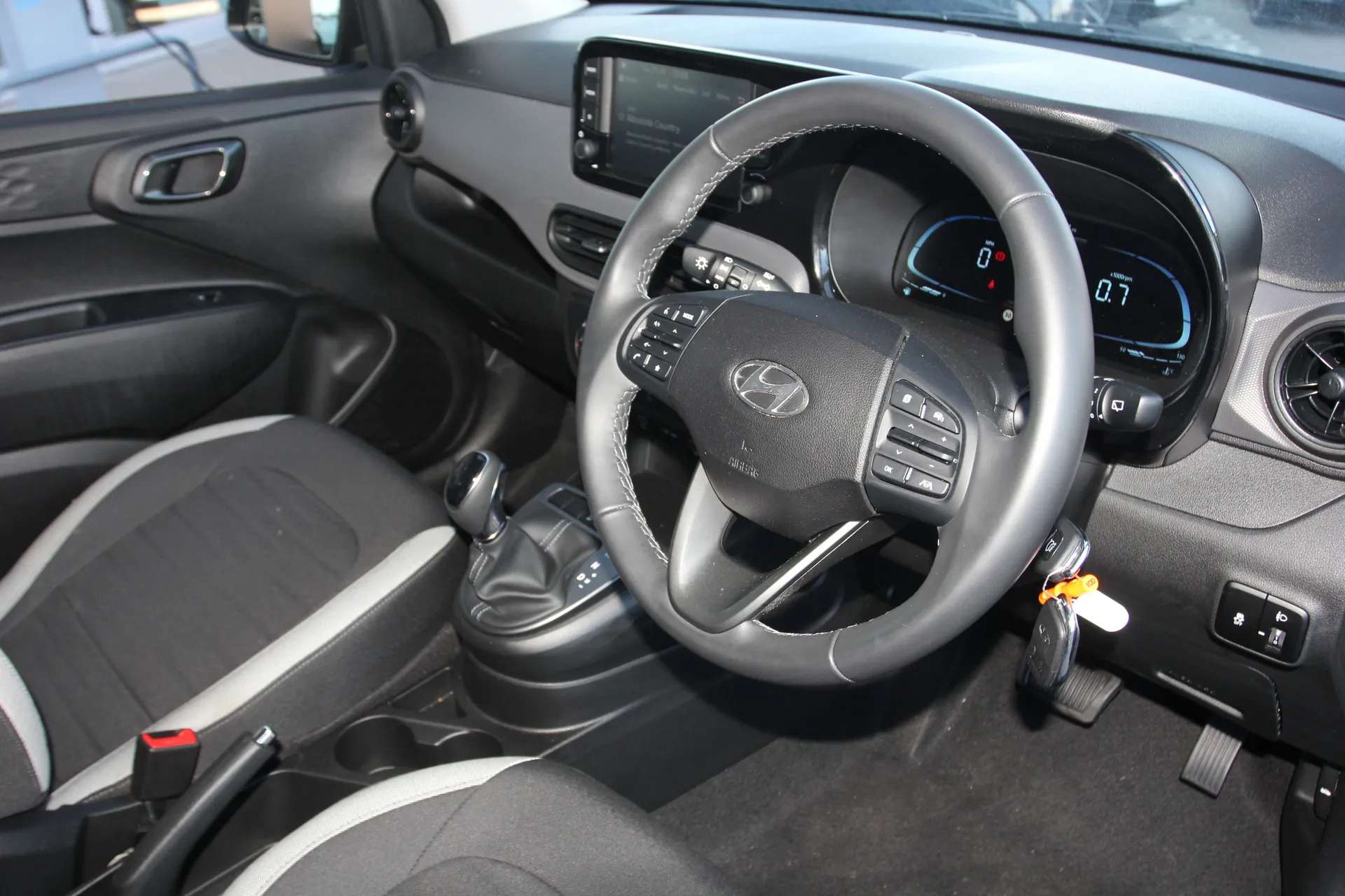 2023 HYUNDAI I10 2023 HYUNDAI I10