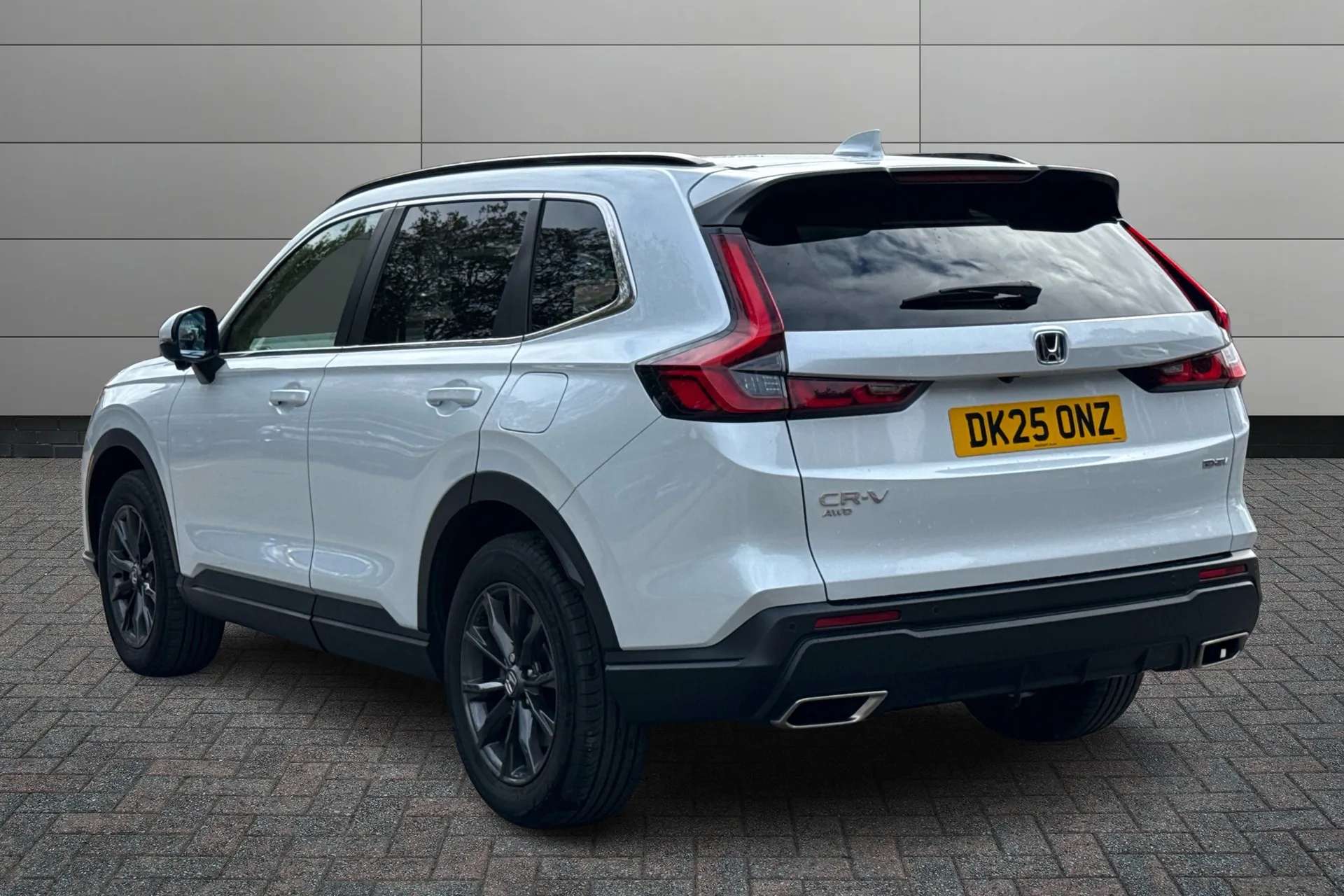 A 2025 HONDA CR-V 2.0 eHEV Advance 5dr eCVT A 2025 HONDA CR-V 2.0 eHEV Advance 5dr eCVT