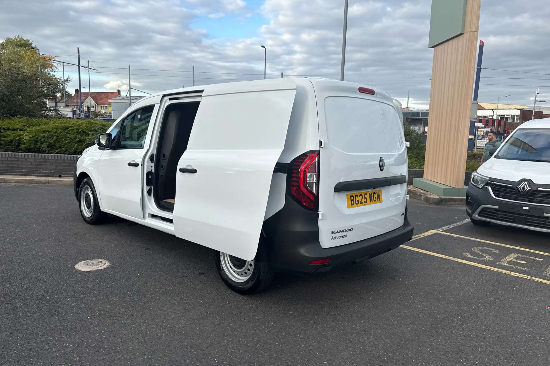 2025 RENAULT KANGOO 2025 RENAULT KANGOO