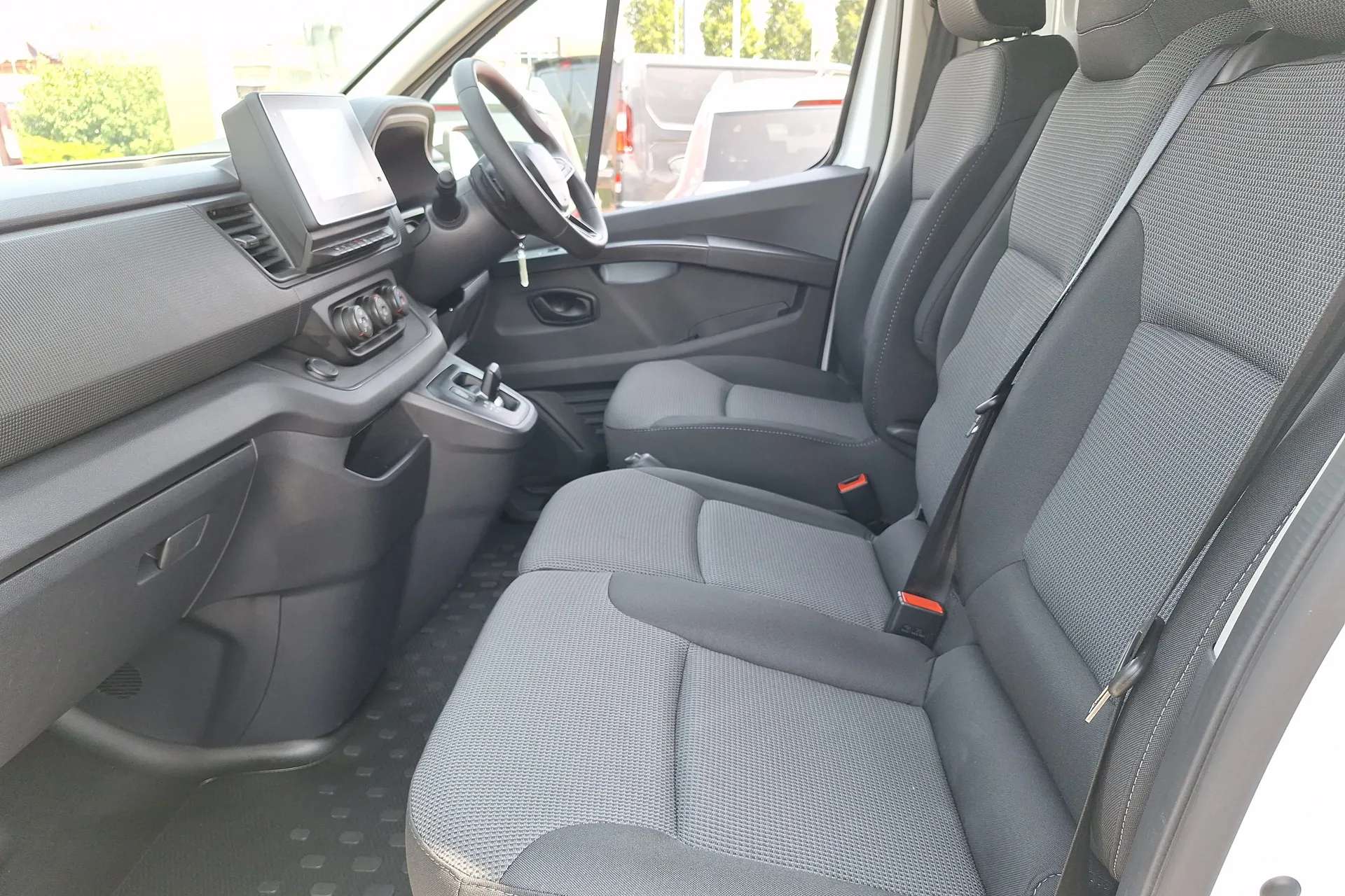 2025 RENAULT TRAFIC 2025 RENAULT TRAFIC