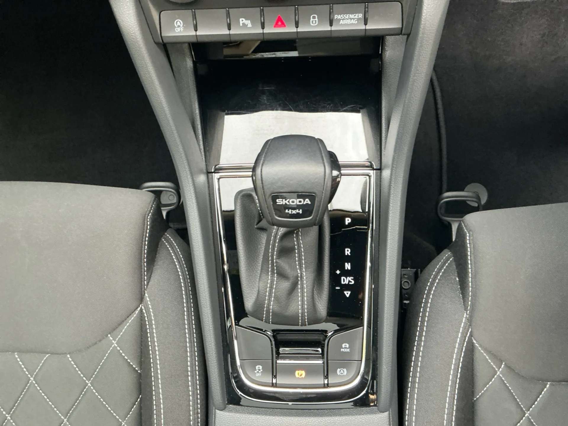 2024 SKODA KAROQ 2024 SKODA KAROQ