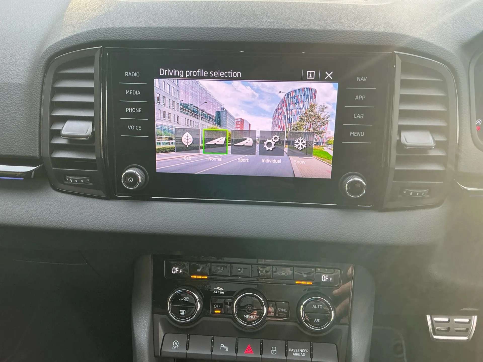 2024 SKODA KAROQ 2024 SKODA KAROQ