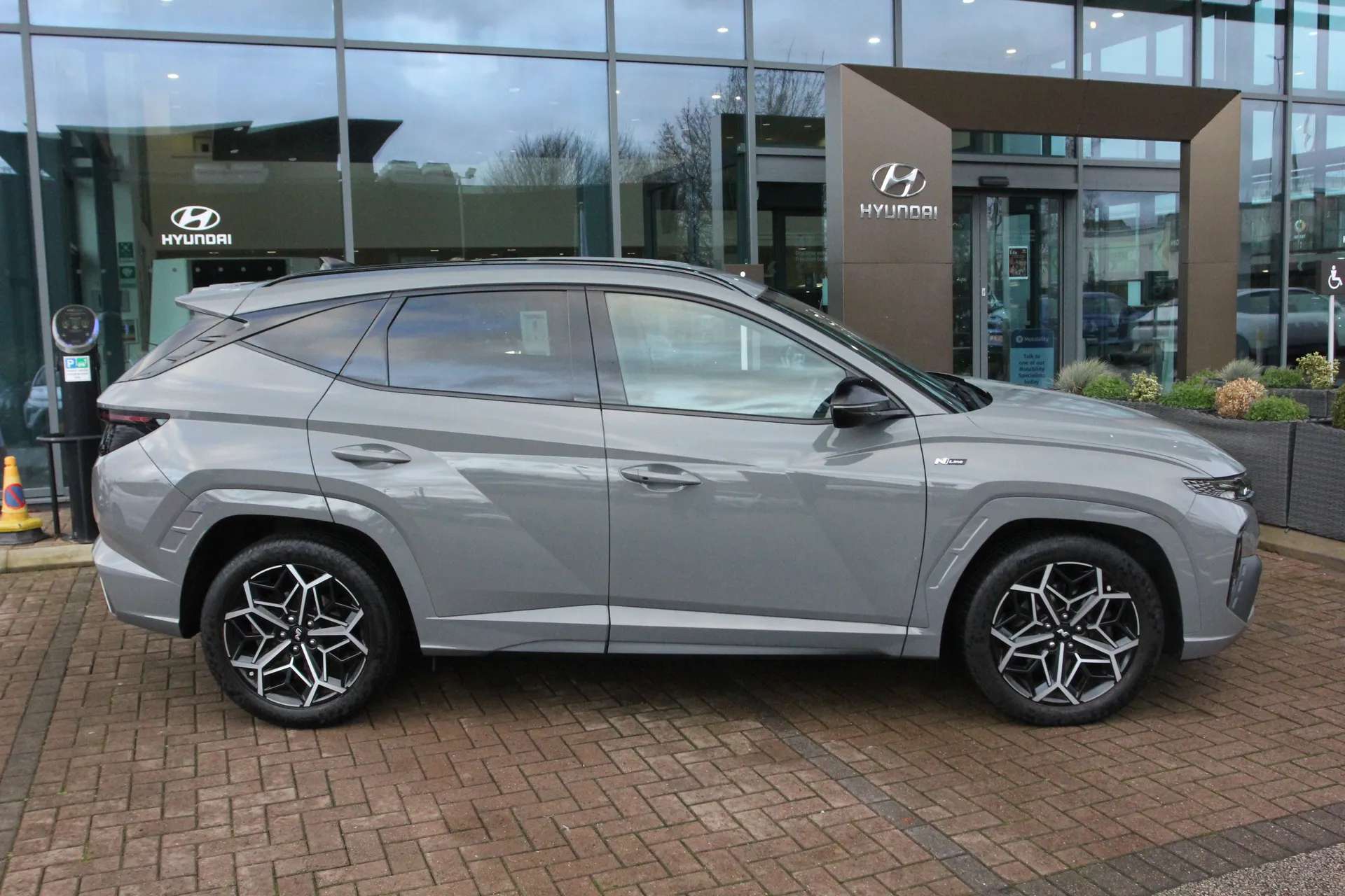 A 2021 HYUNDAI TUCSON 1.6 TGDi 48V MHD N Line 5dr 2WD DCT A 2021 HYUNDAI TUCSON 1.6 TGDi 48V MHD N Line 5dr 2WD DCT