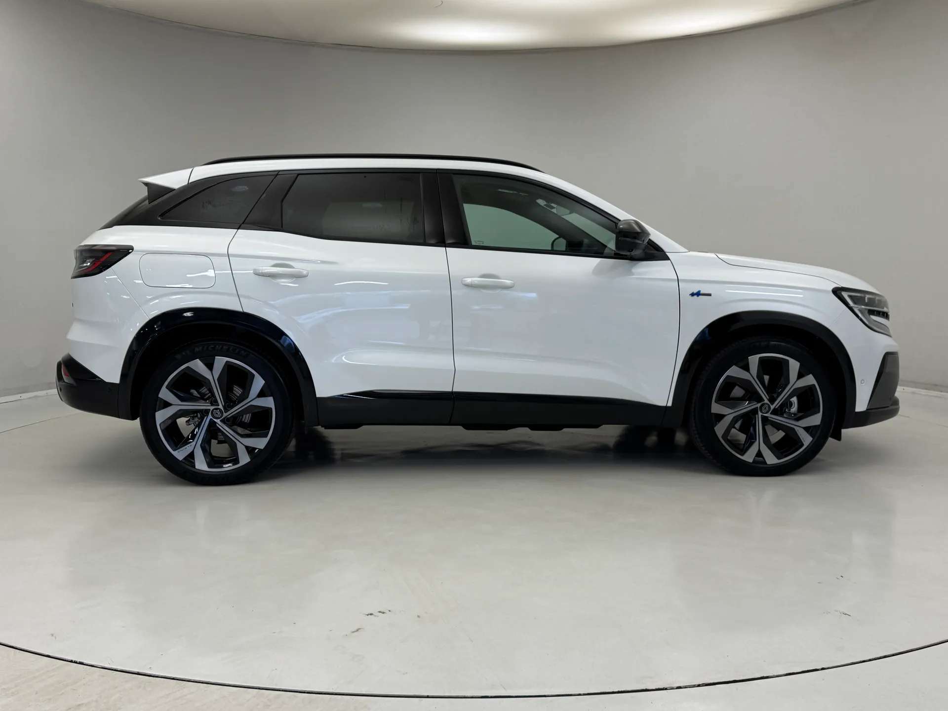 2023 RENAULT AUSTRAL 2023 RENAULT AUSTRAL