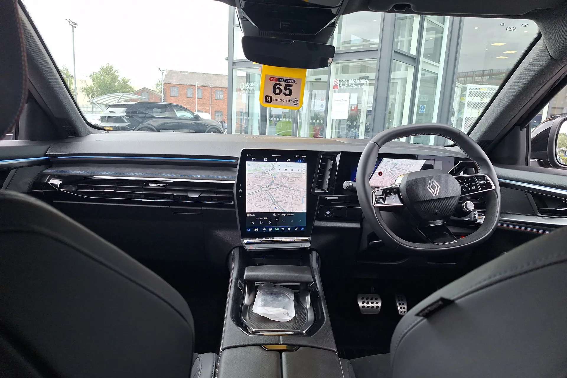 A 2024 RENAULT RAFALE E-Tech FHEV Techno Esprit Alpine 5dr Auto 4C A 2024 RENAULT RAFALE E-Tech FHEV Techno Esprit Alpine 5dr Auto 4C