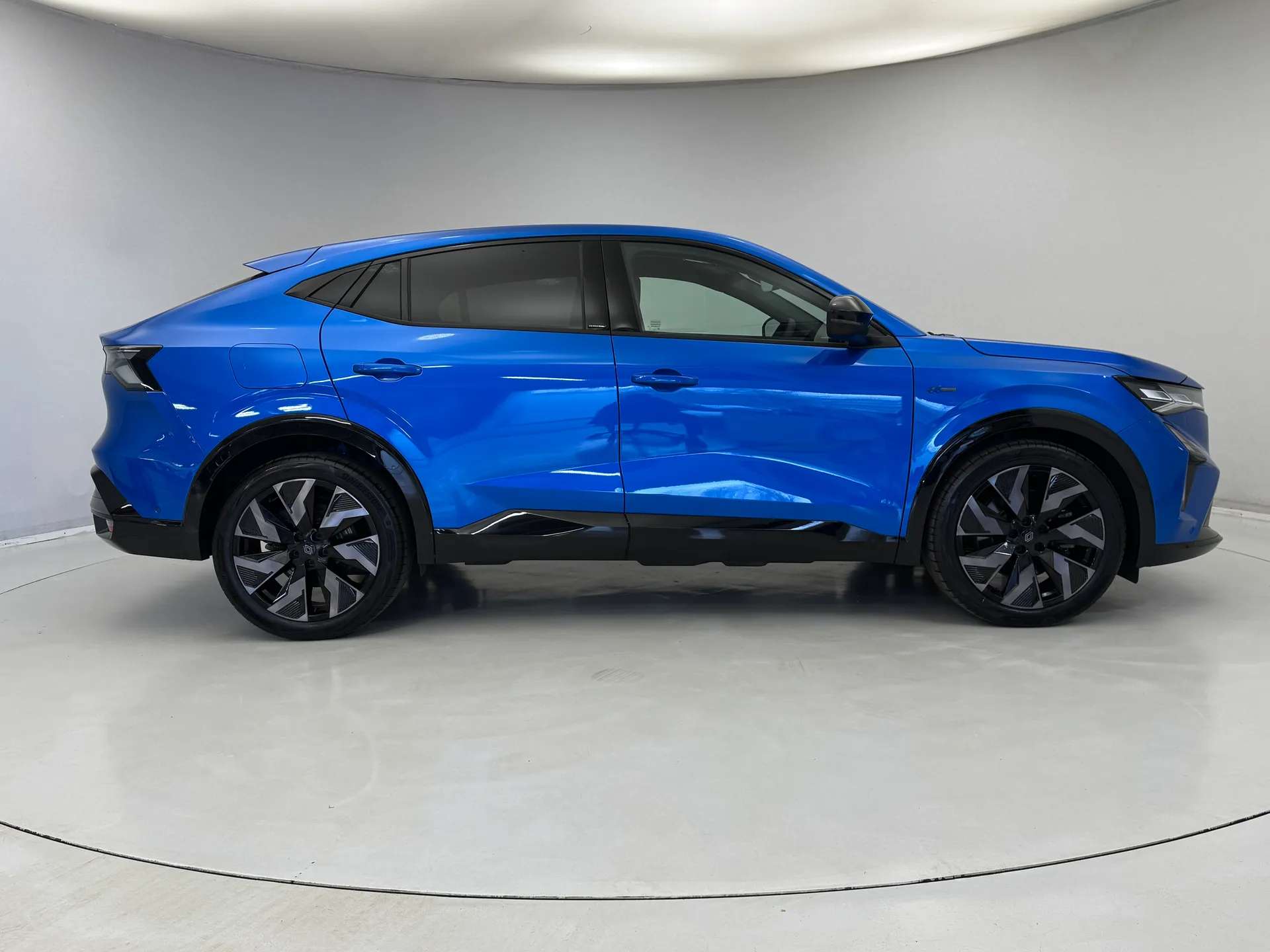 A 2024 RENAULT RAFALE E-Tech FHEV Techno Esprit Alpine 5dr Auto 4C A 2024 RENAULT RAFALE E-Tech FHEV Techno Esprit Alpine 5dr Auto 4C