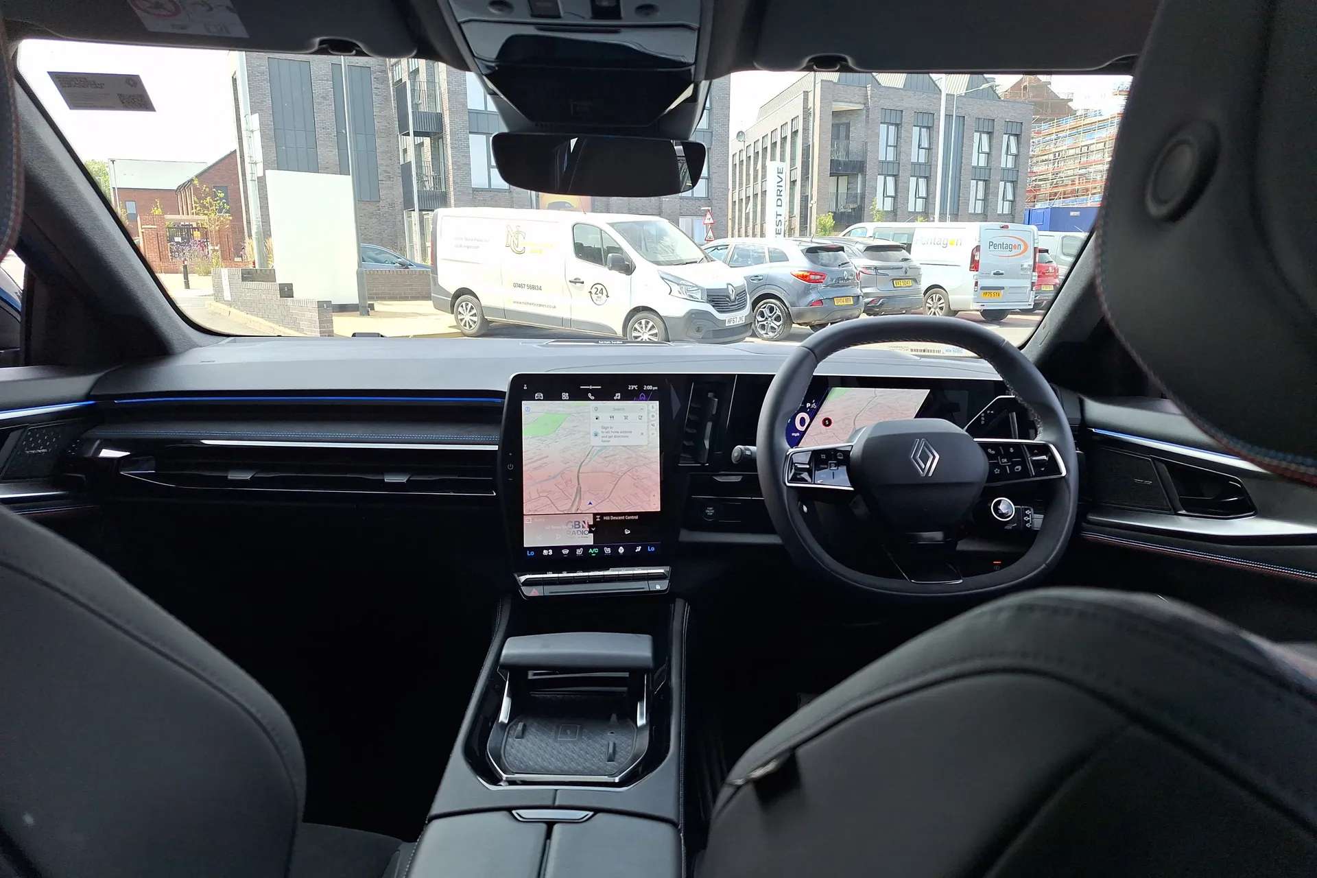 A 2026 RENAULT RAFALE E-Tech FHEV Iconic Esprit Alpine 5dr Auto 4C A 2026 RENAULT RAFALE E-Tech FHEV Iconic Esprit Alpine 5dr Auto 4C