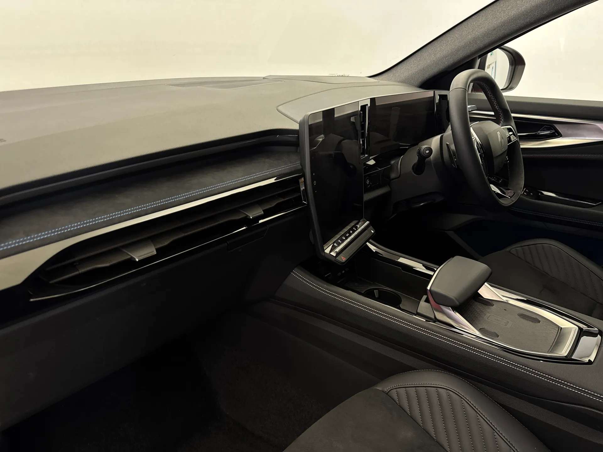 2025 RENAULT RAFALE 2025 RENAULT RAFALE