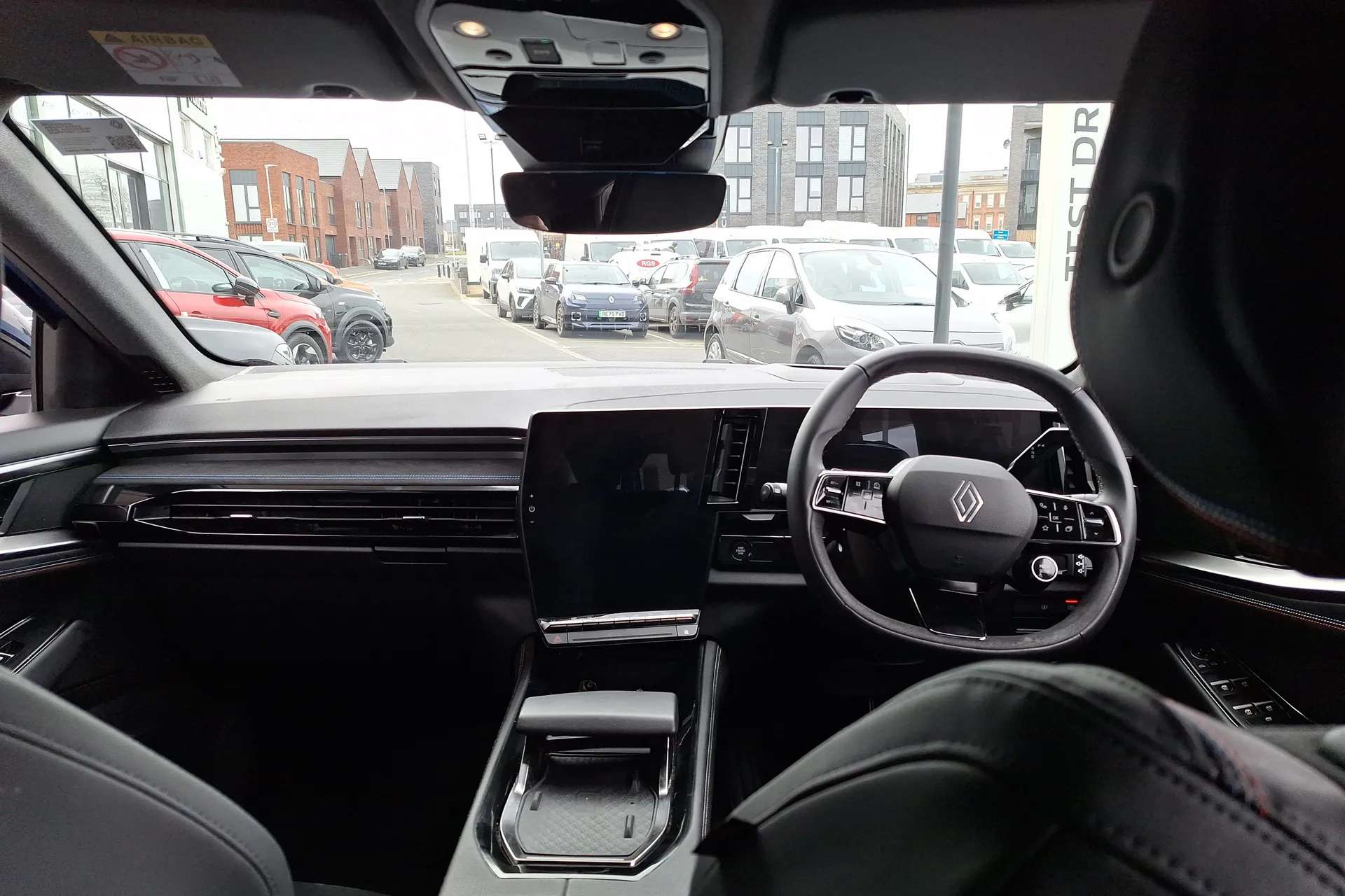 A 2025 RENAULT RAFALE E-Tech FHEV Techno Esprit Alpine 5dr Auto 4C A 2025 RENAULT RAFALE E-Tech FHEV Techno Esprit Alpine 5dr Auto 4C