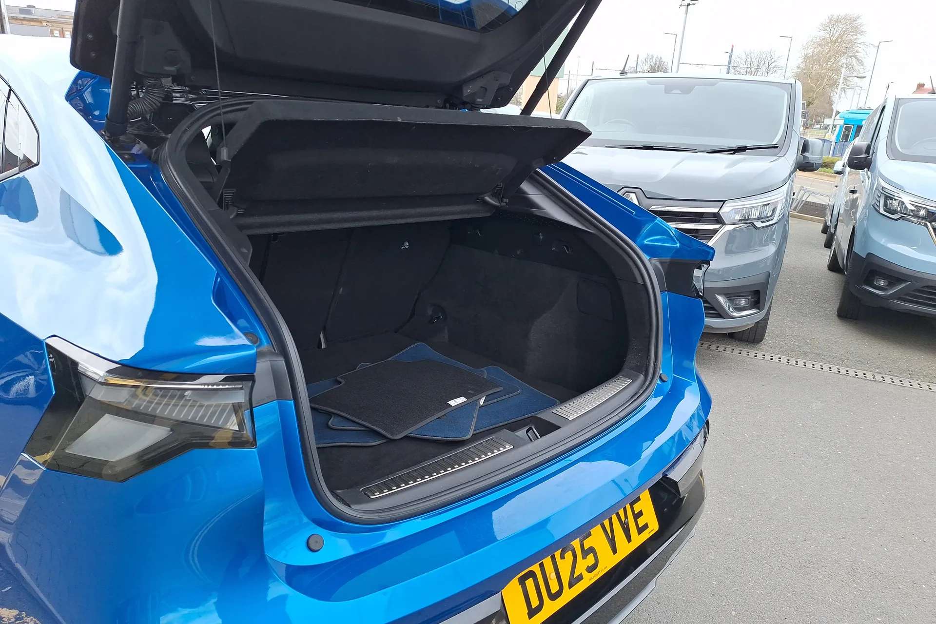 2025 RENAULT RAFALE 2025 RENAULT RAFALE