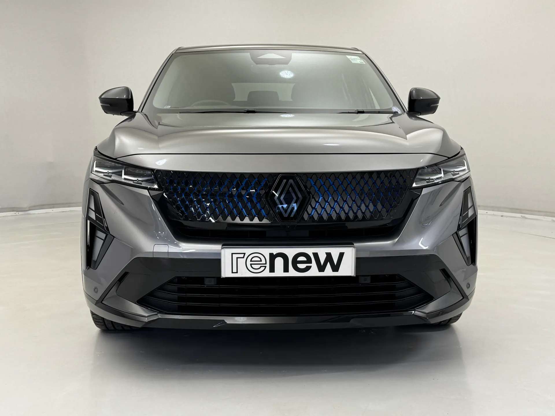 A 2025 RENAULT RAFALE E-Tech FHEV Iconic Esprit Alpine 5dr Auto 4C A 2025 RENAULT RAFALE E-Tech FHEV Iconic Esprit Alpine 5dr Auto 4C