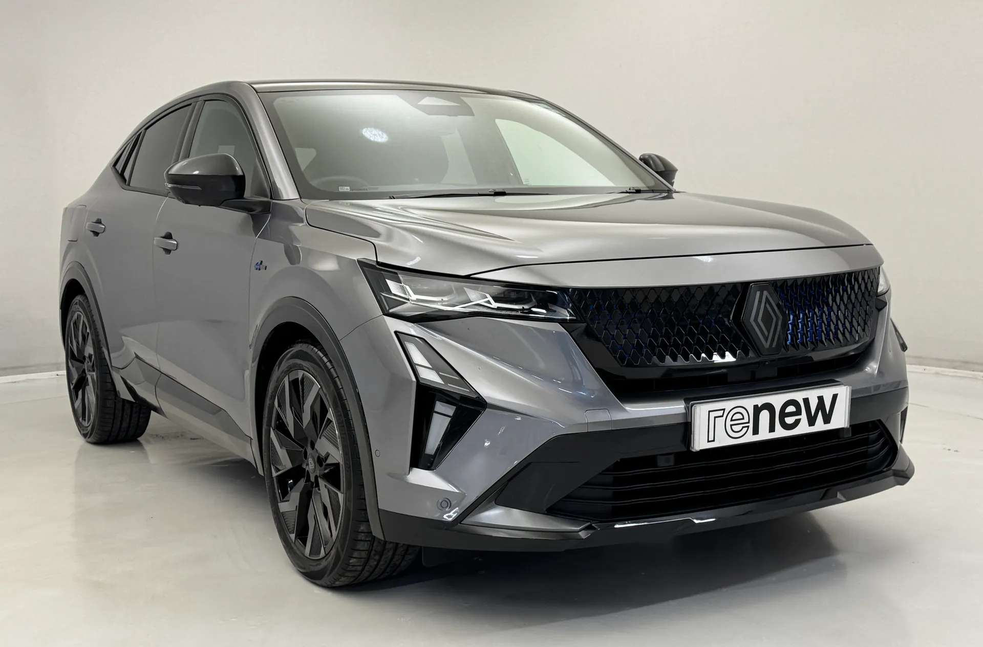 A 2025 RENAULT RAFALE E-Tech FHEV Iconic Esprit Alpine 5dr Auto 4C A 2025 RENAULT RAFALE E-Tech FHEV Iconic Esprit Alpine 5dr Auto 4C