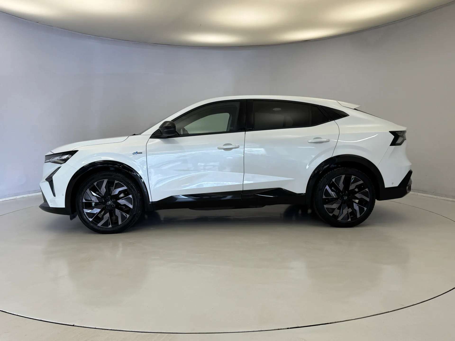 A 2025 RENAULT RAFALE E-Tech FHEV Techno Esprit Alpine 5dr Auto 4C A 2025 RENAULT RAFALE E-Tech FHEV Techno Esprit Alpine 5dr Auto 4C
