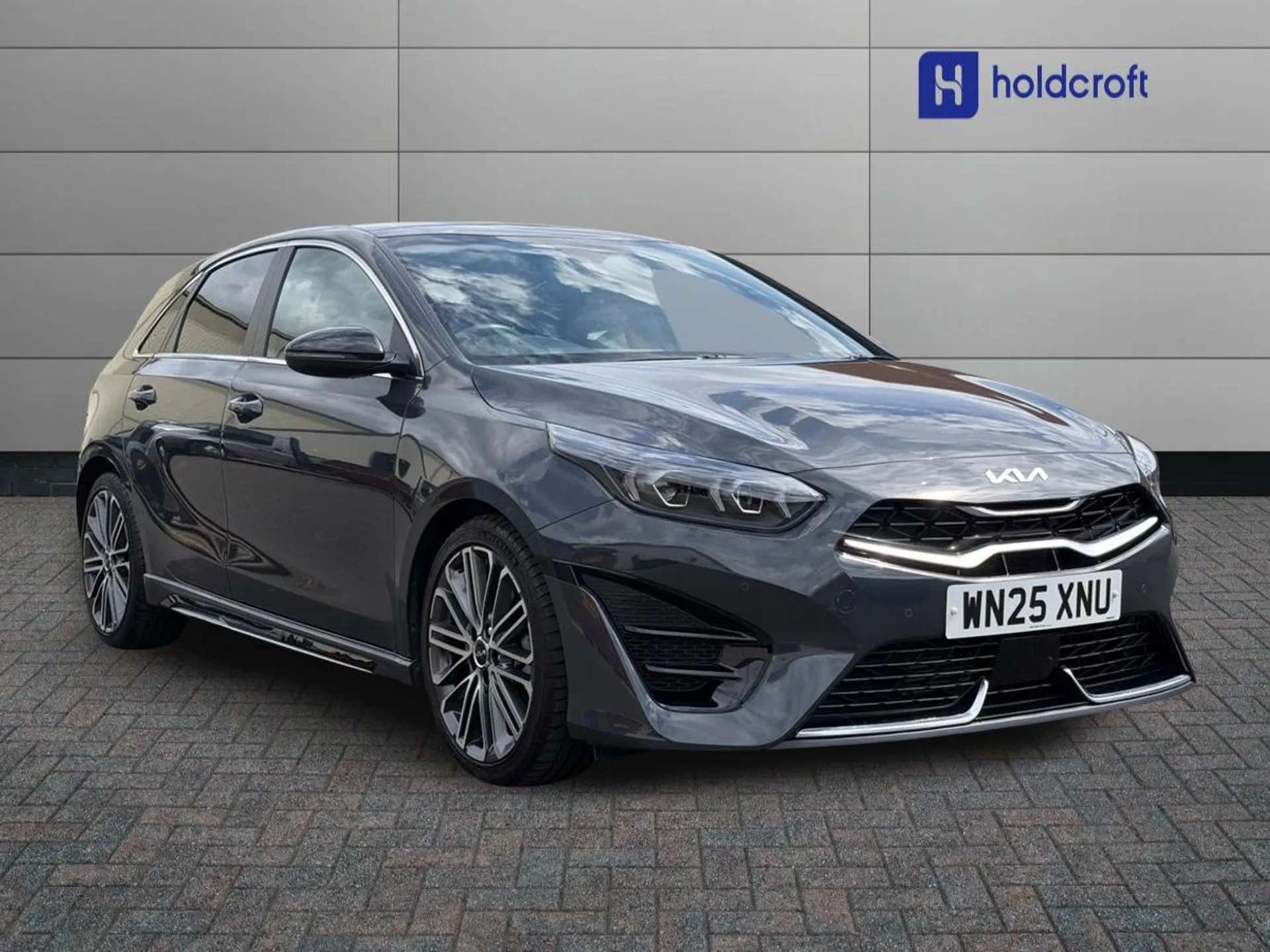 A 2025 KIA CEED 1.5T GDi ISG 138 GT-Line S 5dr DCT A 2025 KIA CEED 1.5T GDi ISG 138 GT-Line S 5dr DCT