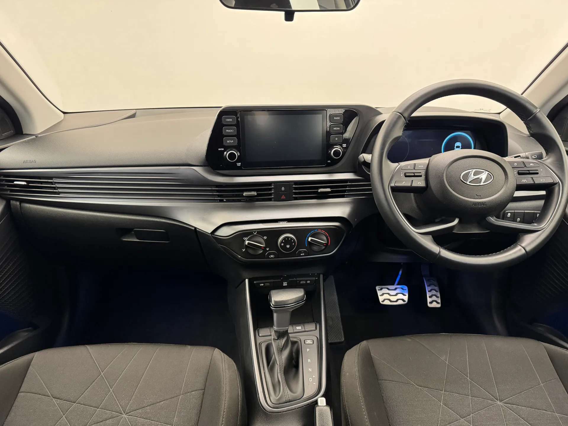 A 2024 HYUNDAI BAYON 1.0 TGDi 48V MHEV SE Connect 5dr DCT A 2024 HYUNDAI BAYON 1.0 TGDi 48V MHEV SE Connect 5dr DCT