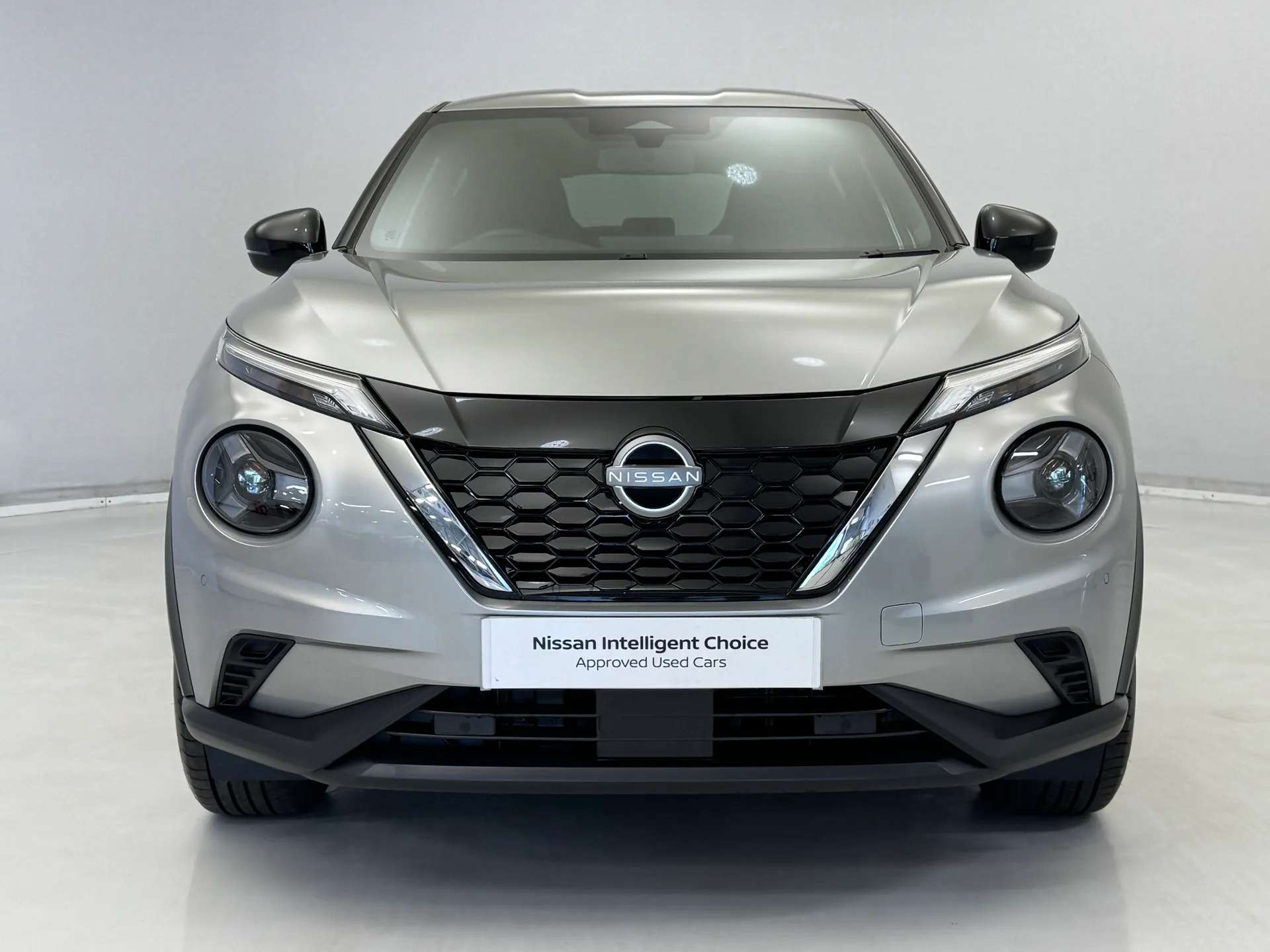 A 2025 NISSAN JUKE 1.6 Hybrid N-Connecta 5dr Auto A 2025 NISSAN JUKE 1.6 Hybrid N-Connecta 5dr Auto