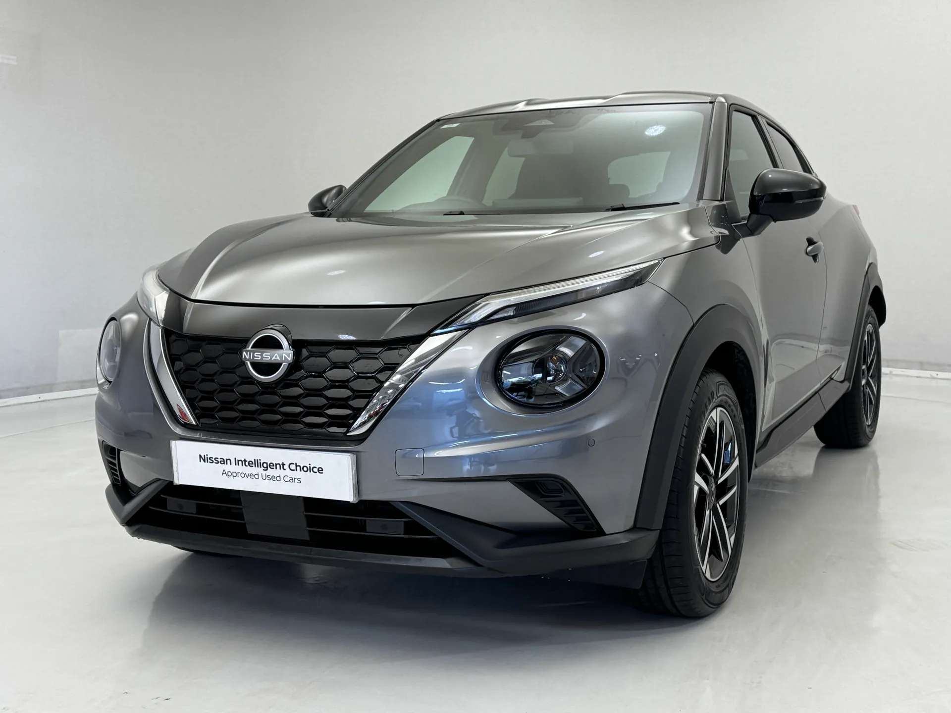A 2025 NISSAN JUKE 1.6 Hybrid N-Connecta 5dr Auto A 2025 NISSAN JUKE 1.6 Hybrid N-Connecta 5dr Auto