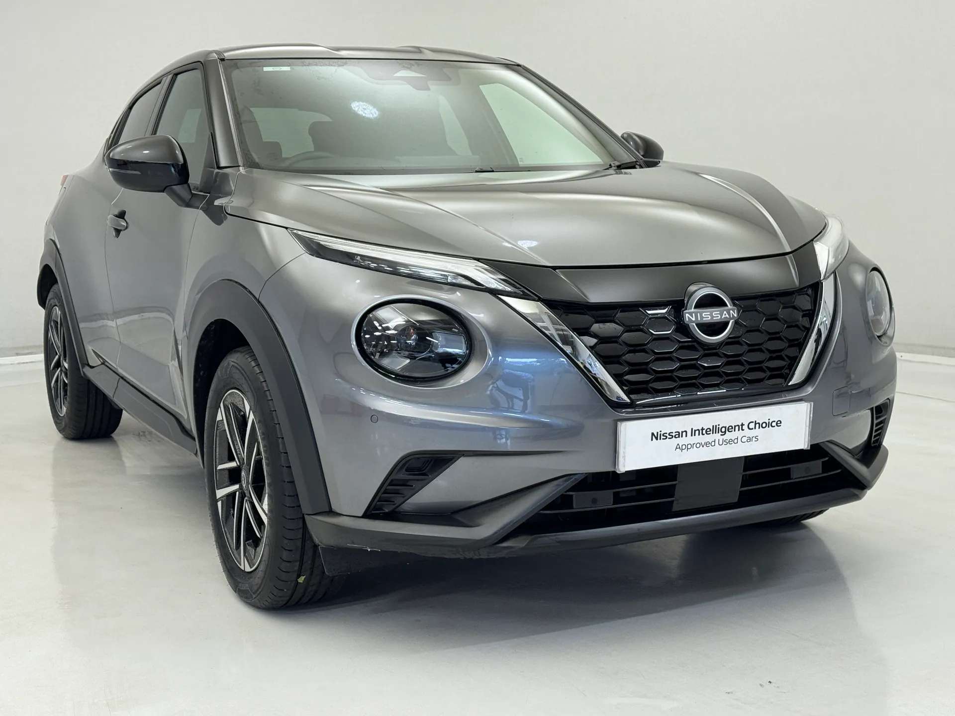 A 2025 NISSAN JUKE 1.6 Hybrid N-Connecta 5dr Auto A 2025 NISSAN JUKE 1.6 Hybrid N-Connecta 5dr Auto