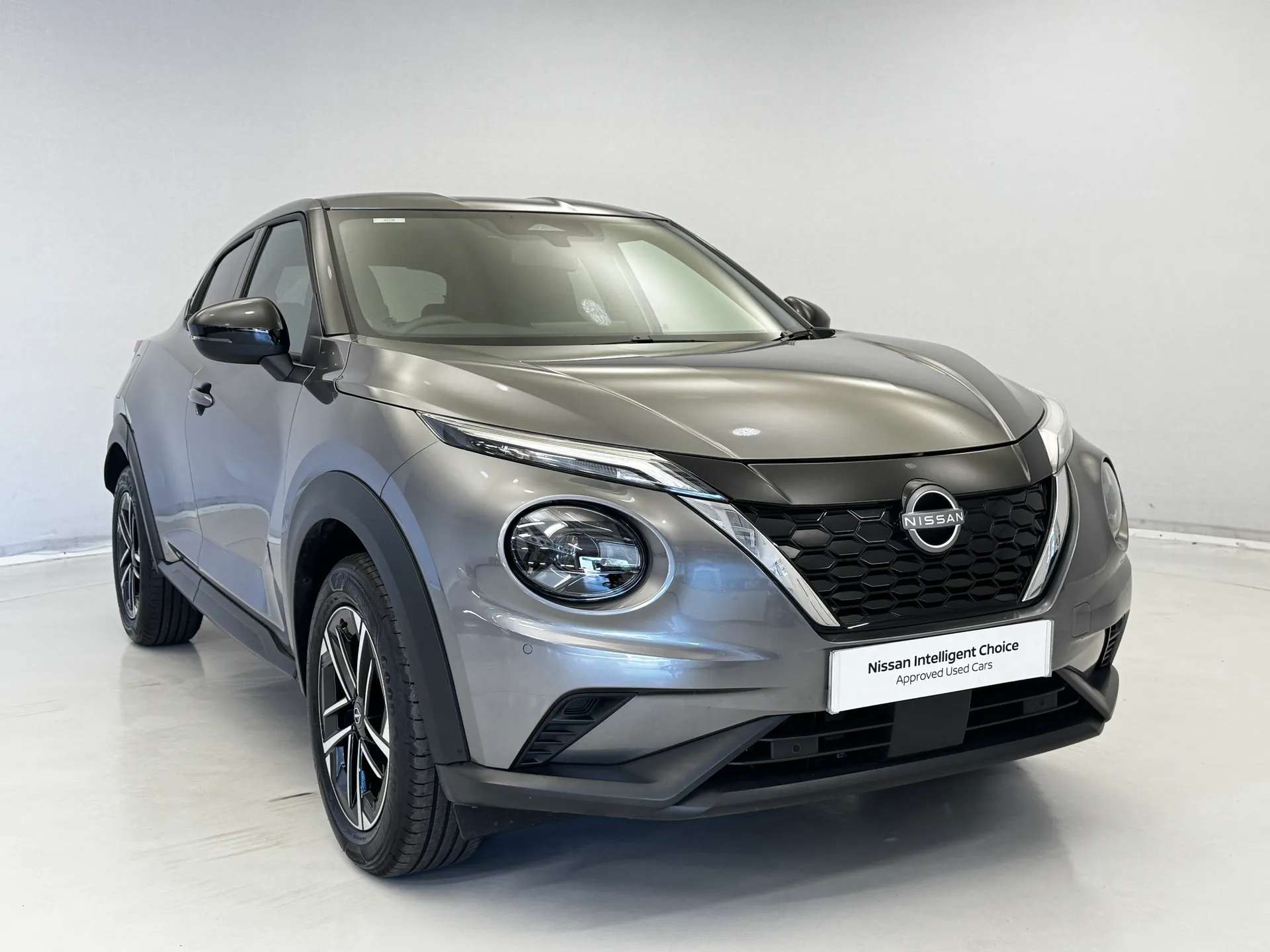 A 2025 NISSAN JUKE 1.6 Hybrid N-Connecta 5dr Auto A 2025 NISSAN JUKE 1.6 Hybrid N-Connecta 5dr Auto