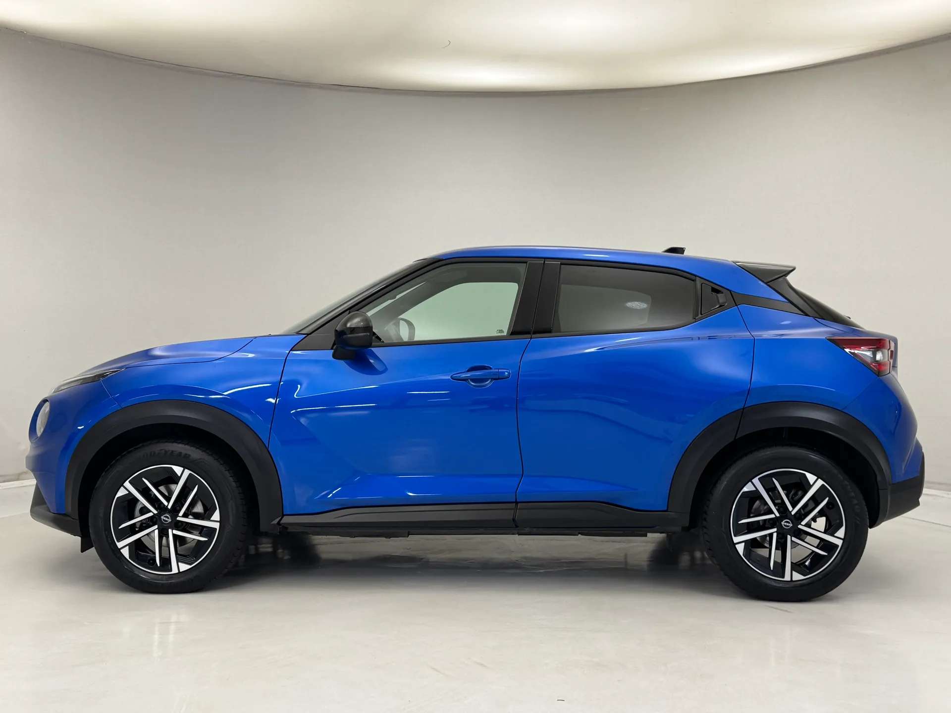 A 2025 NISSAN JUKE 1.6 Hybrid N-Connecta 5dr Auto A 2025 NISSAN JUKE 1.6 Hybrid N-Connecta 5dr Auto