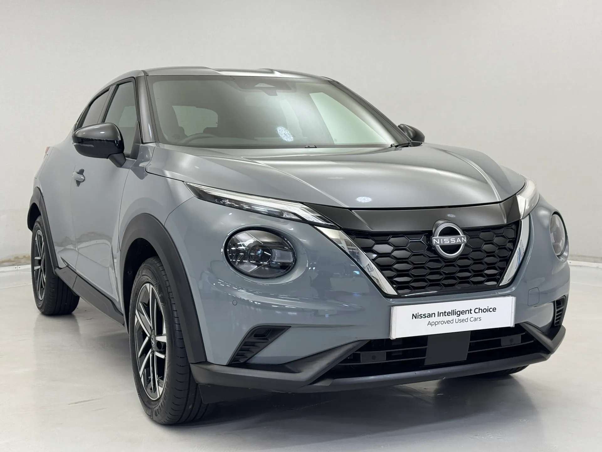 A 2025 NISSAN JUKE 1.6 Hybrid N-Connecta 5dr Auto A 2025 NISSAN JUKE 1.6 Hybrid N-Connecta 5dr Auto