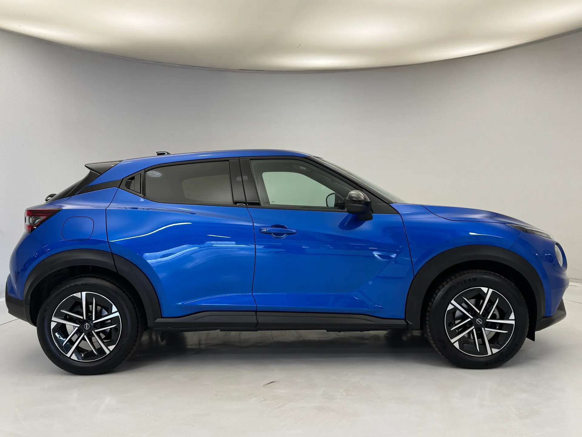 A 2025 NISSAN JUKE 1.6 Hybrid N-Connecta 5dr Auto A 2025 NISSAN JUKE 1.6 Hybrid N-Connecta 5dr Auto
