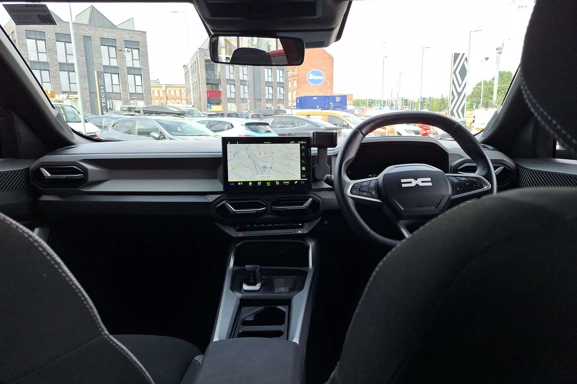 A 2025 DACIA BIGSTER 1.8 Hybrid 155 Journey 5dr Auto A 2025 DACIA BIGSTER 1.8 Hybrid 155 Journey 5dr Auto