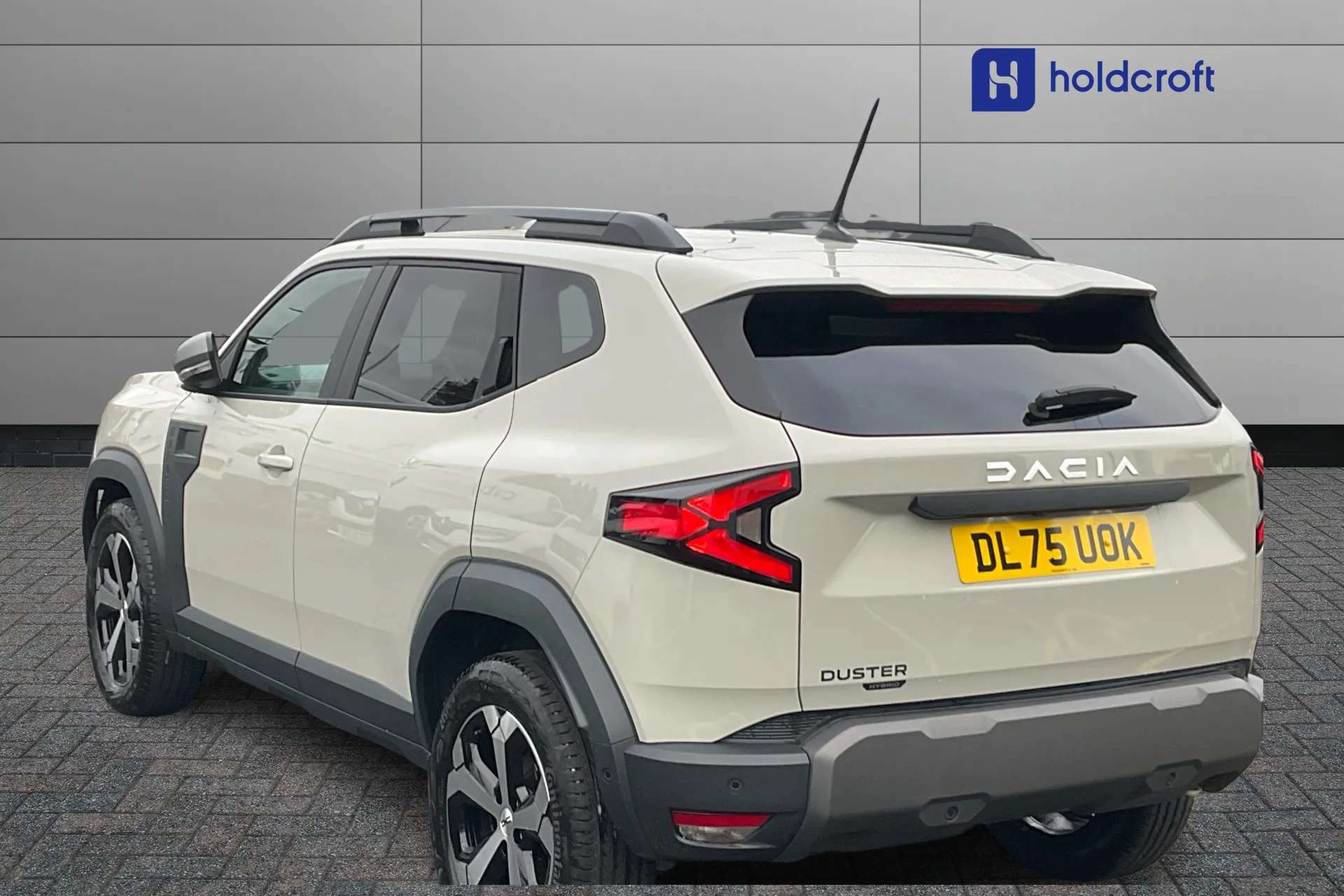 A 2025 DACIA DUSTER 1.6 Hybrid 140 Journey 5dr Auto A 2025 DACIA DUSTER 1.6 Hybrid 140 Journey 5dr Auto