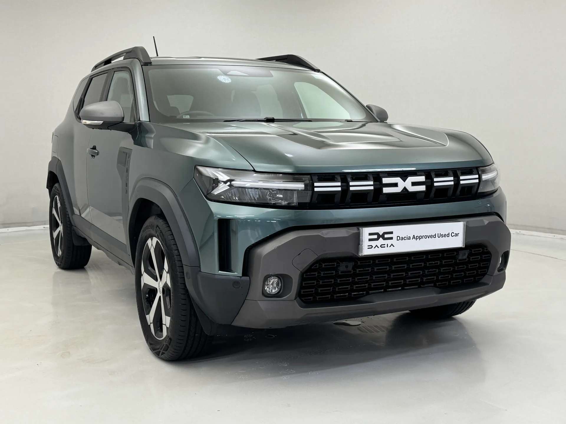 A 2024 DACIA DUSTER 1.6 Hybrid 140 Journey 5dr Auto A 2024 DACIA DUSTER 1.6 Hybrid 140 Journey 5dr Auto