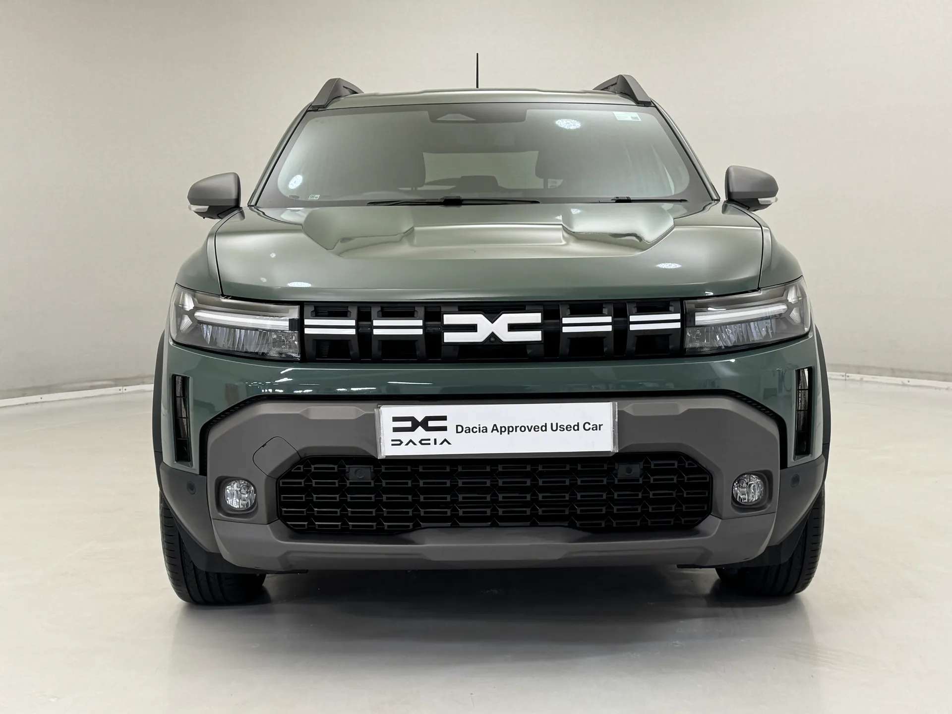 A 2025 DACIA DUSTER 1.6 Hybrid 140 Journey 5dr Auto A 2025 DACIA DUSTER 1.6 Hybrid 140 Journey 5dr Auto
