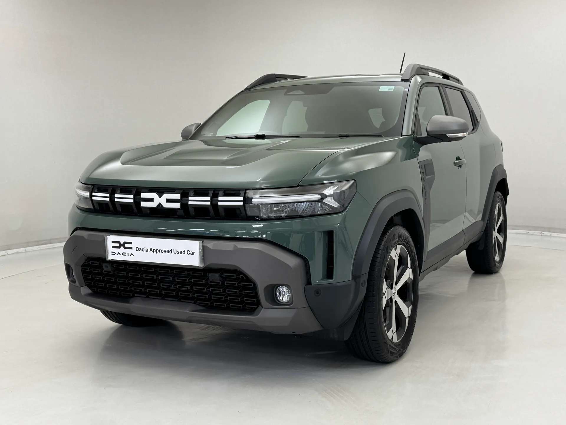A 2025 DACIA DUSTER 1.6 Hybrid 140 Journey 5dr Auto A 2025 DACIA DUSTER 1.6 Hybrid 140 Journey 5dr Auto