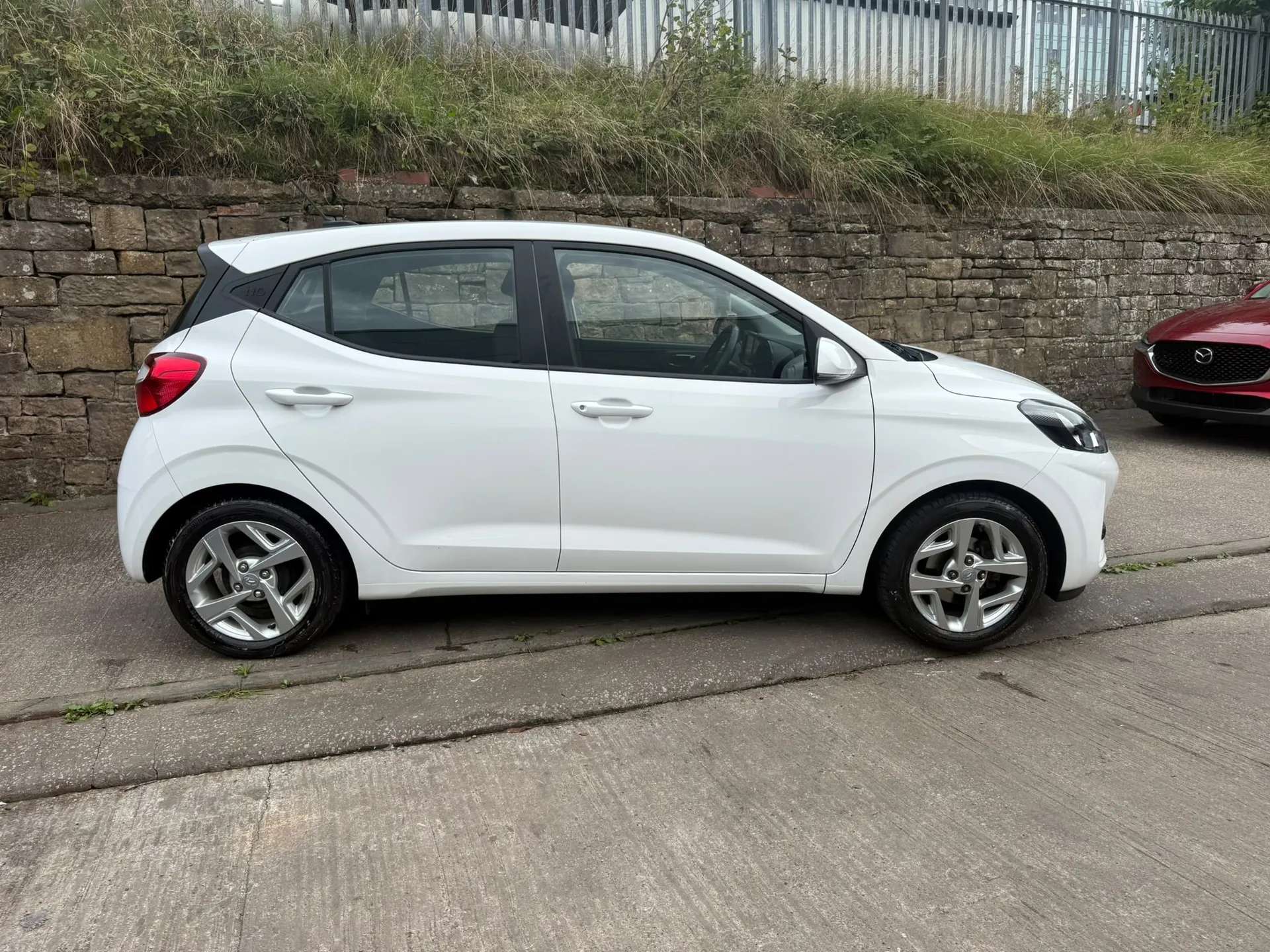 A 2023 HYUNDAI I10 1.2 MPi SE Connect 5dr Auto âCAMERAâCRUISE CONTROLâNAVâ A 2023 HYUNDAI I10 1.2 MPi SE Connect 5dr Auto âCAMERAâCRUISE CONTROLâNAVâ