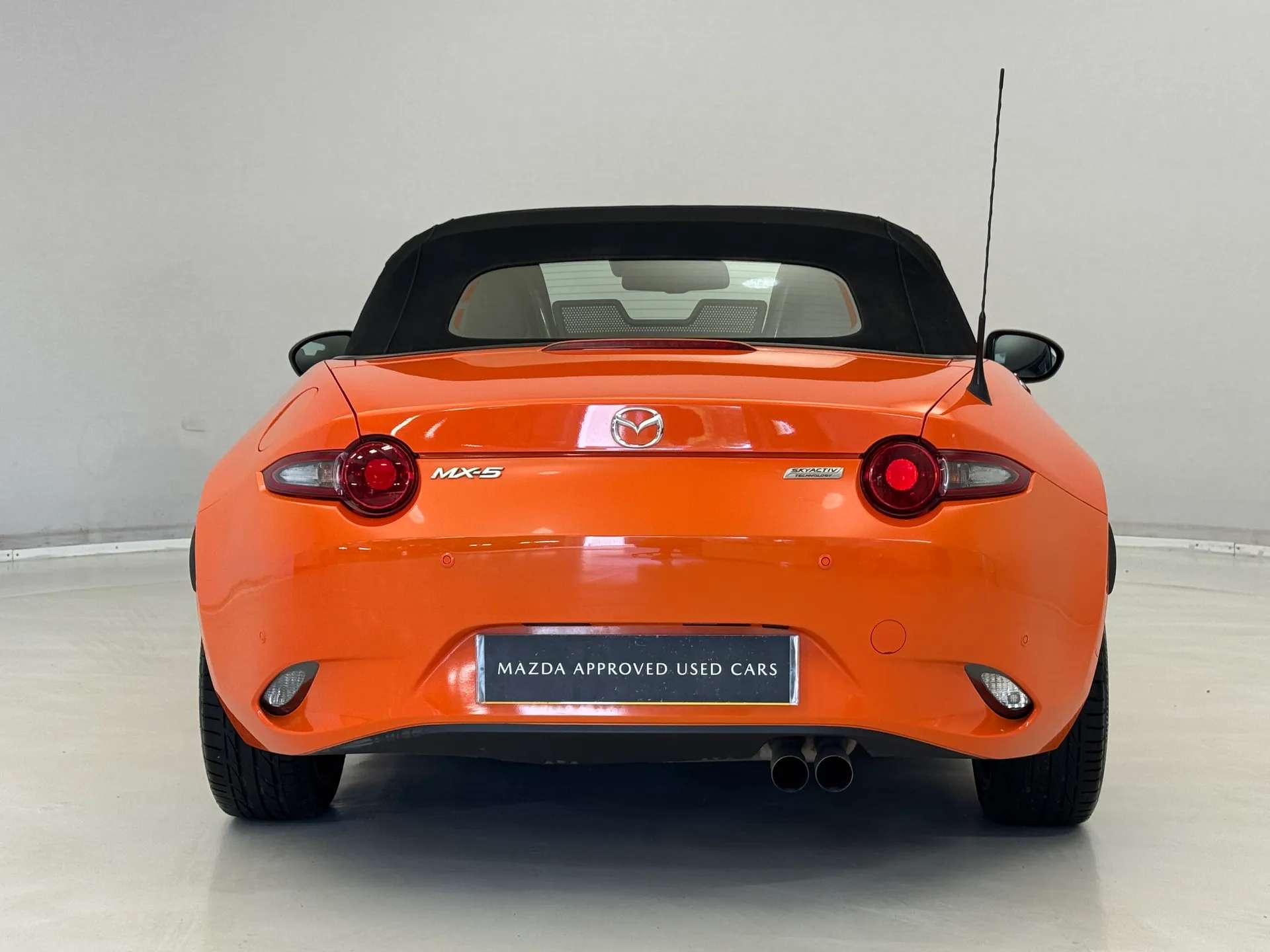 A 2019 MAZDA MX-5 2.0 30th Anniversary 2dr A 2019 MAZDA MX-5 2.0 30th Anniversary 2dr