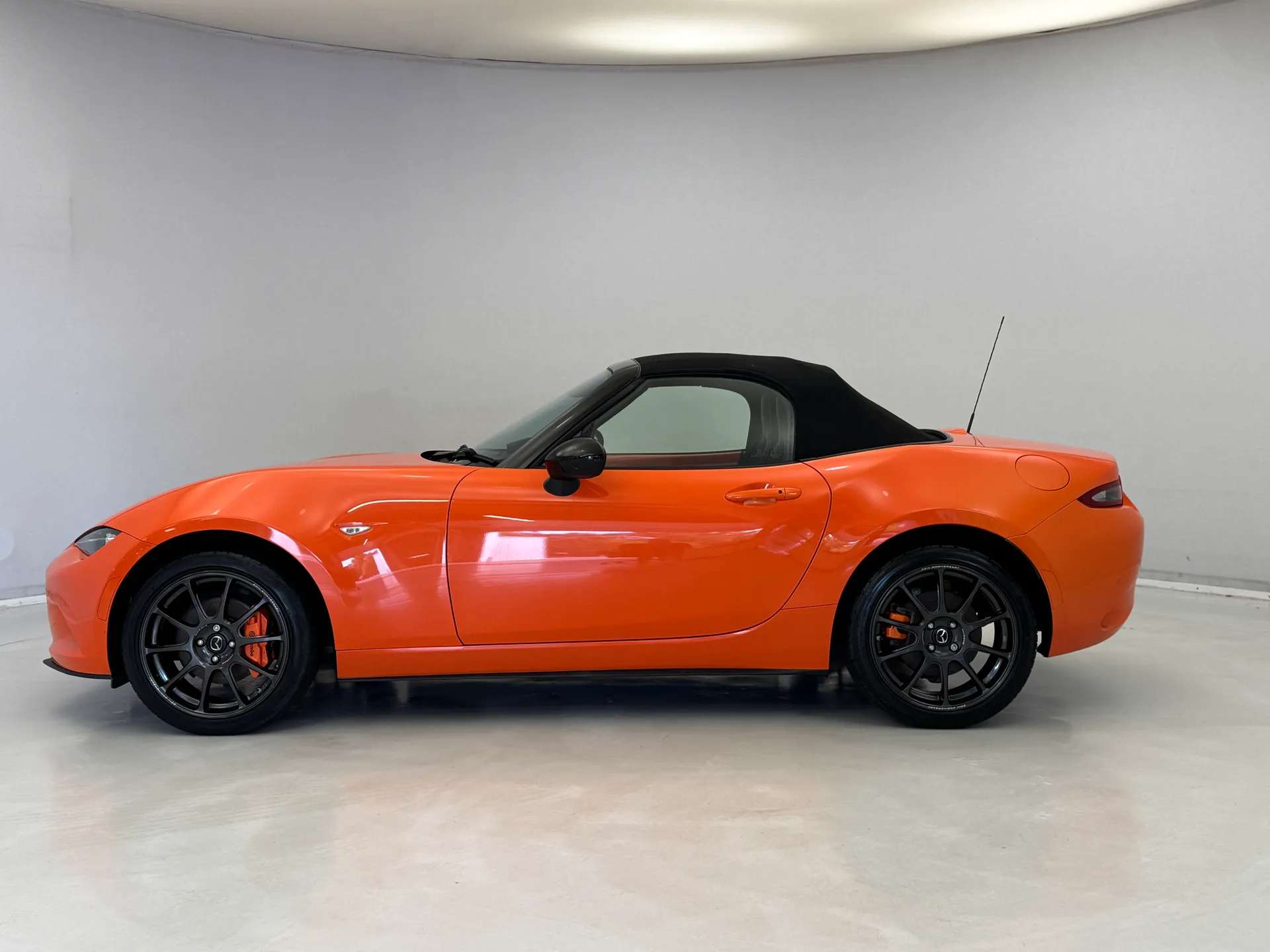 2019 MAZDA MX-5 2019 MAZDA MX-5