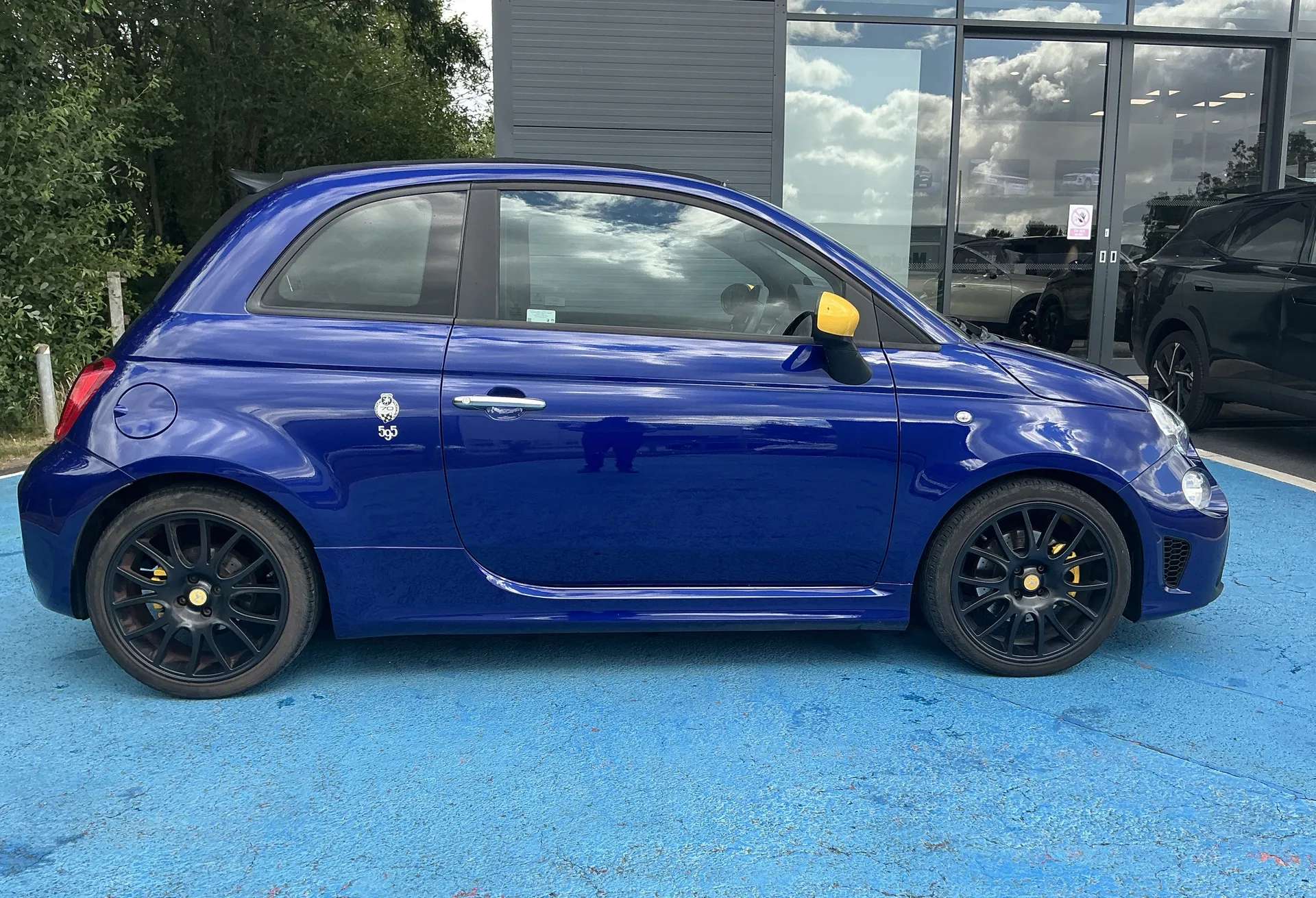 2020 ABARTH 595 2020 ABARTH 595