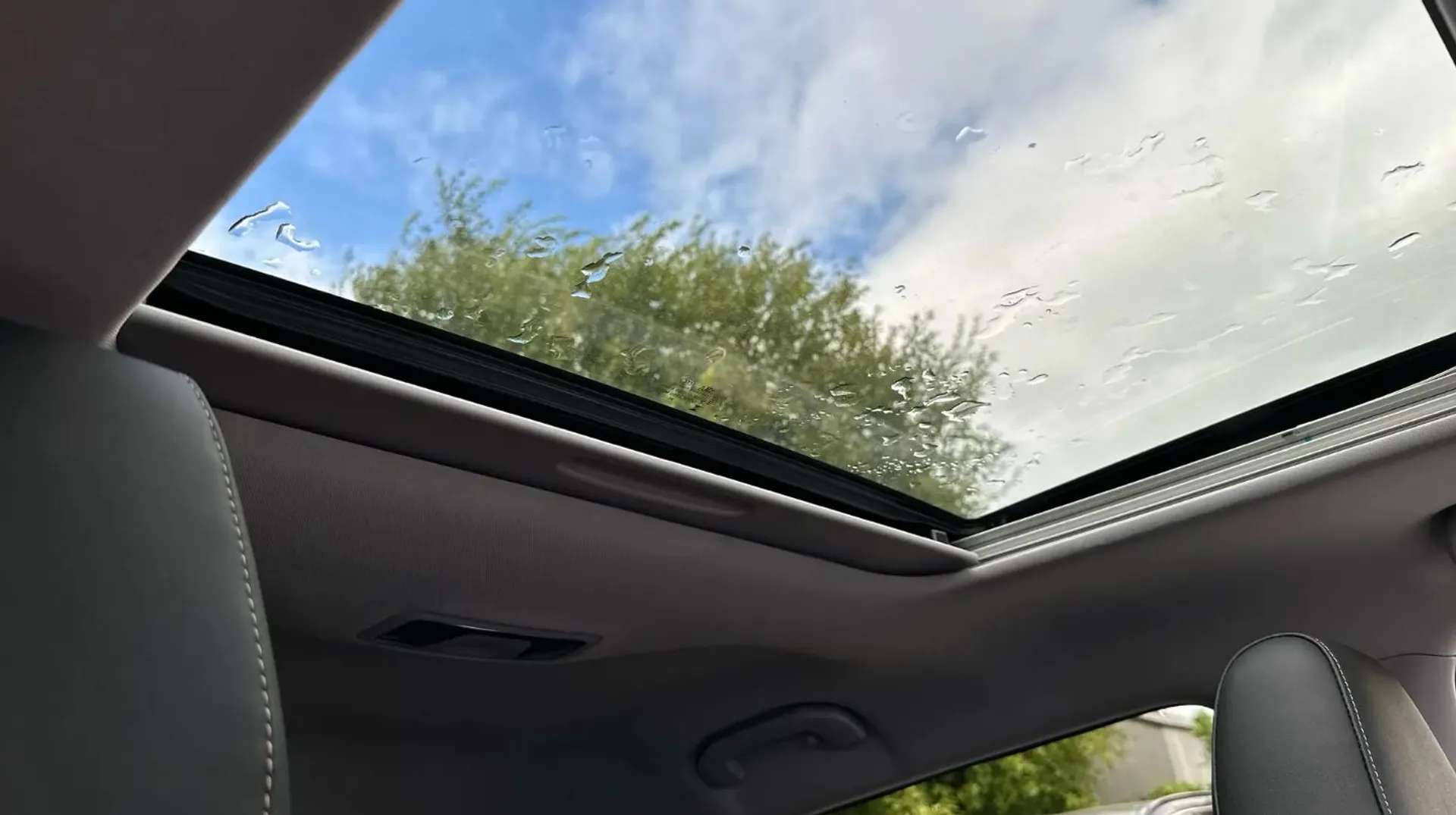 2025 OMODA 5 2025 OMODA 5